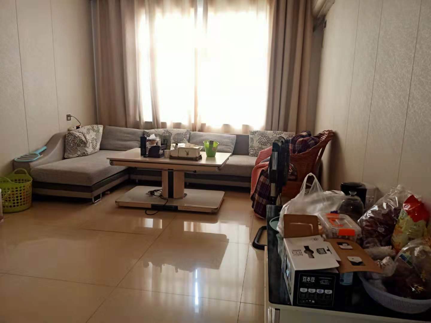 私房（桃源县所有）  5室3厅3卫   228.00万客厅