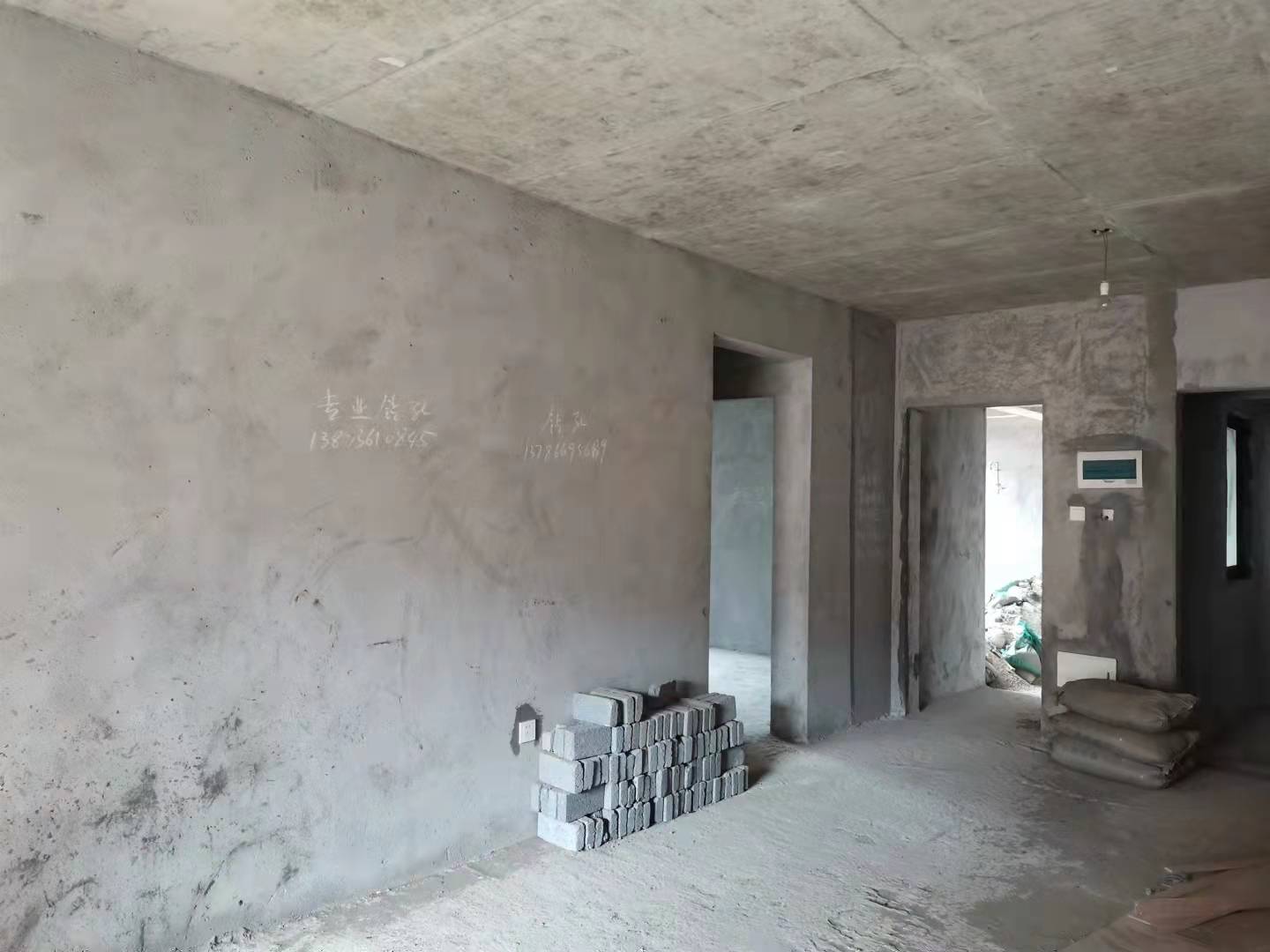 桃花源里  2室2厅1卫    51.8万 桃花源里  2室2厅1卫    51.8万客厅