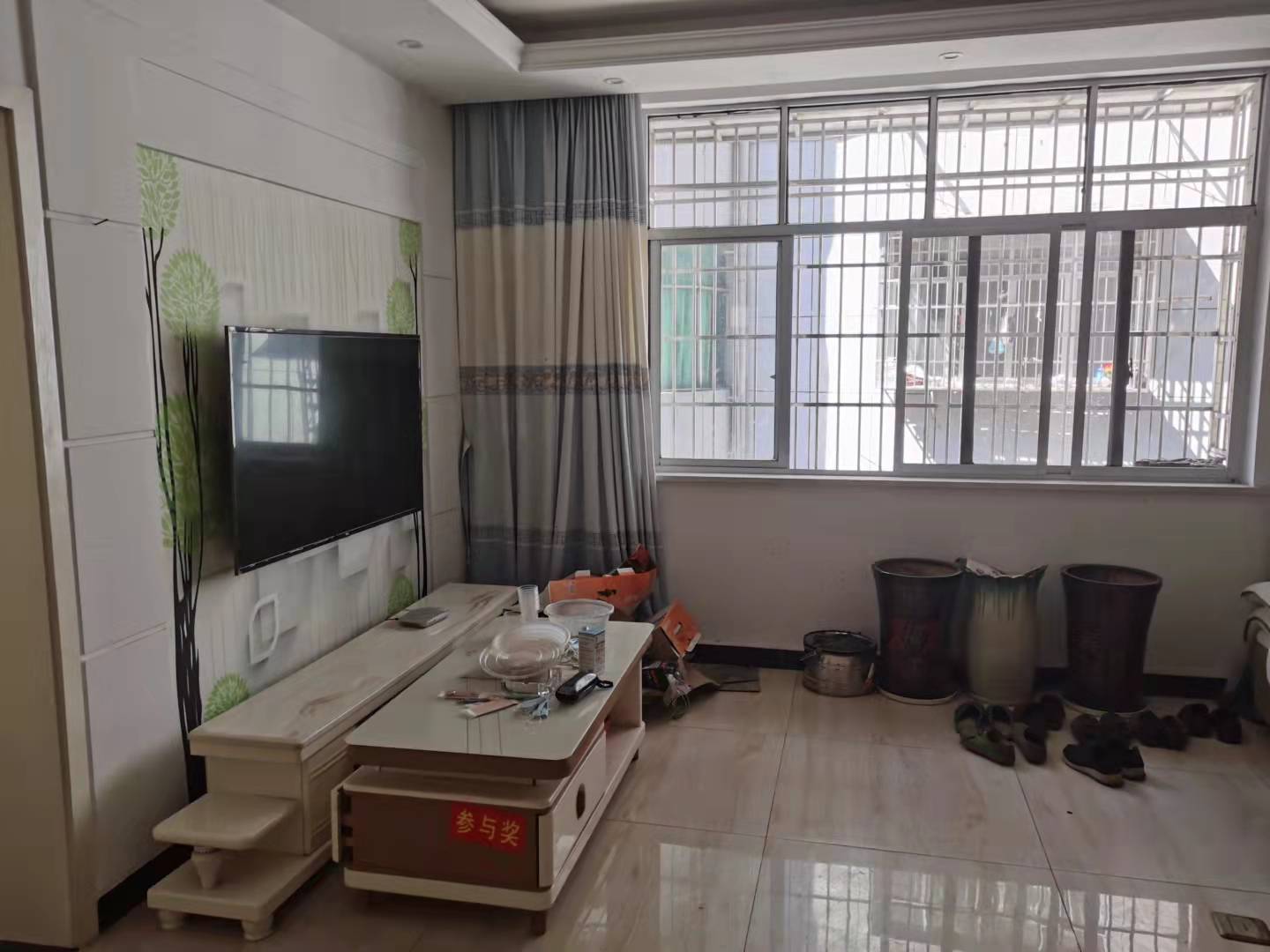 印刷厂(武装部) 3室2厅1卫 65.0万 印刷厂(武装部) 3室2厅1卫 65.0万客厅