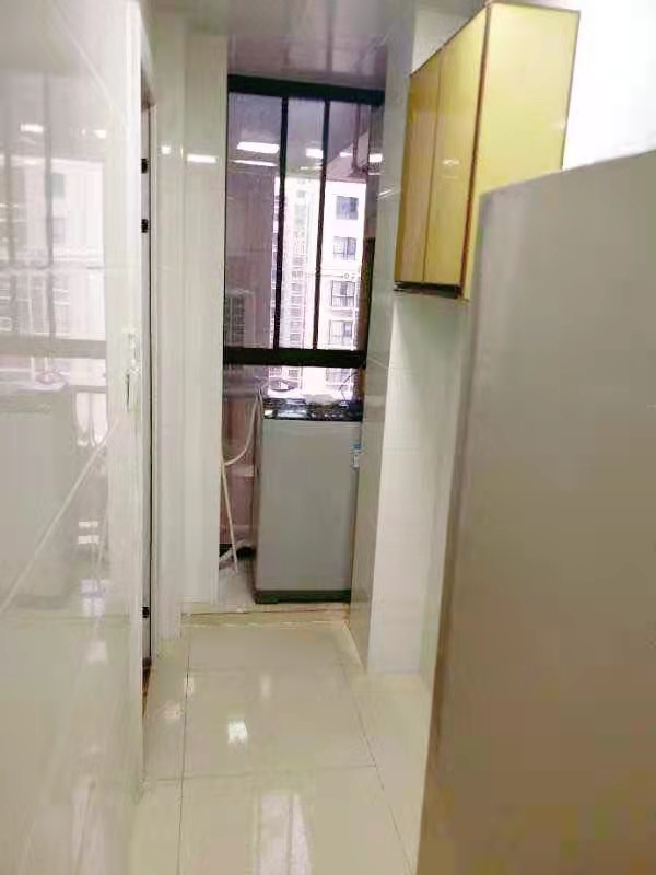 欢乐美寓  2室1厅1卫    1800.0元/月 欢乐美寓  2室1厅1卫    1800.0元/月室内图