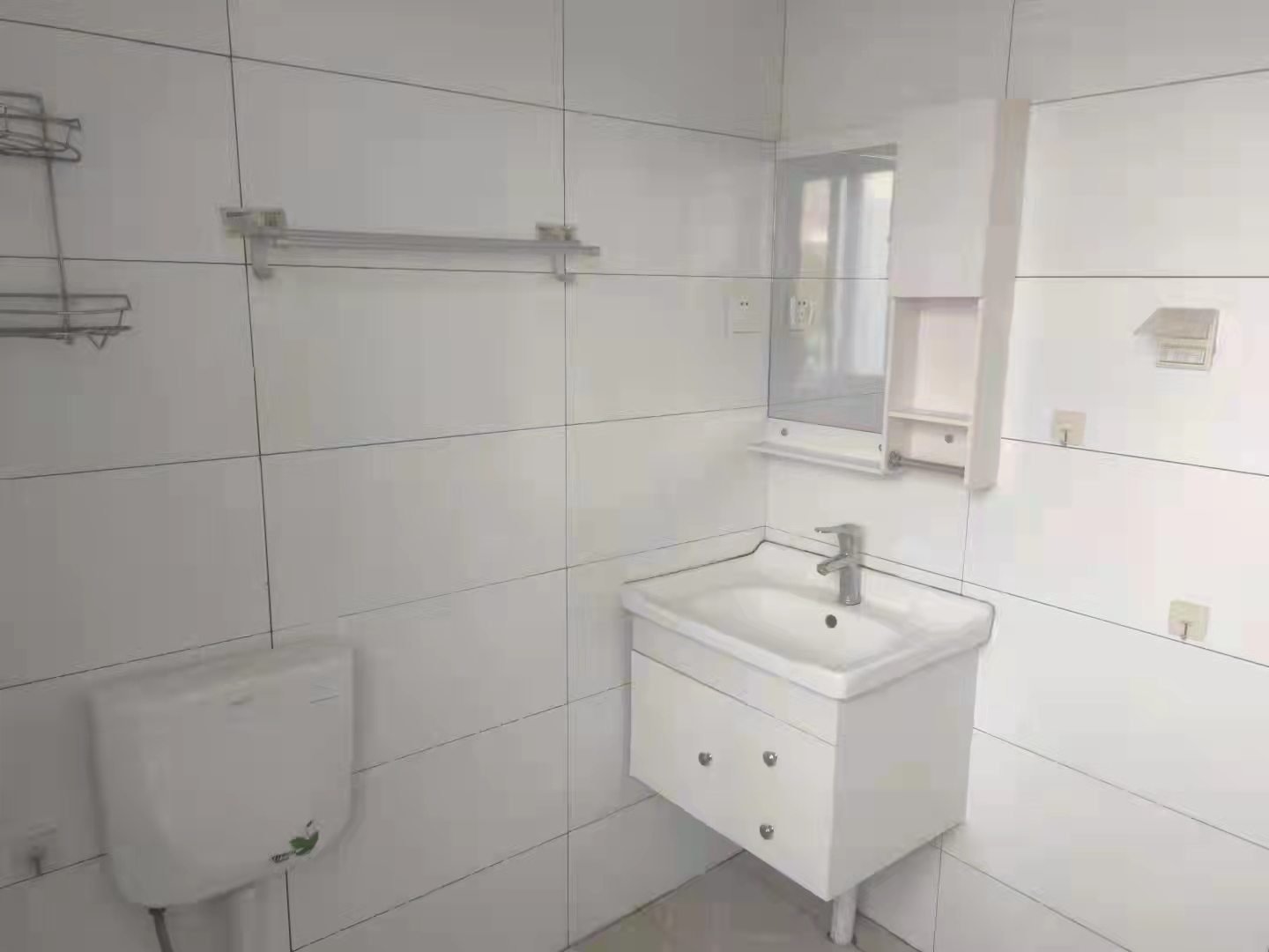 七里桥花苑 2室2厅1卫 1500.0元/月 七里桥花苑 2室2厅1卫 1500.0元/月室内图