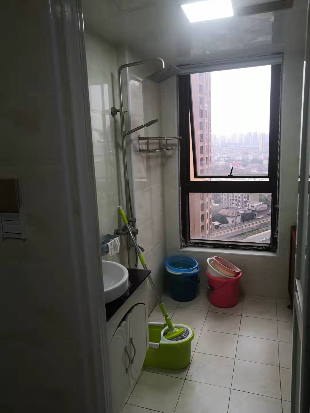 凯旋名门人民中路1006号 1室1厅1卫 1300.0元/月 凯旋名门人民中路1006号 1室1厅1卫 1300.0元/月室内图