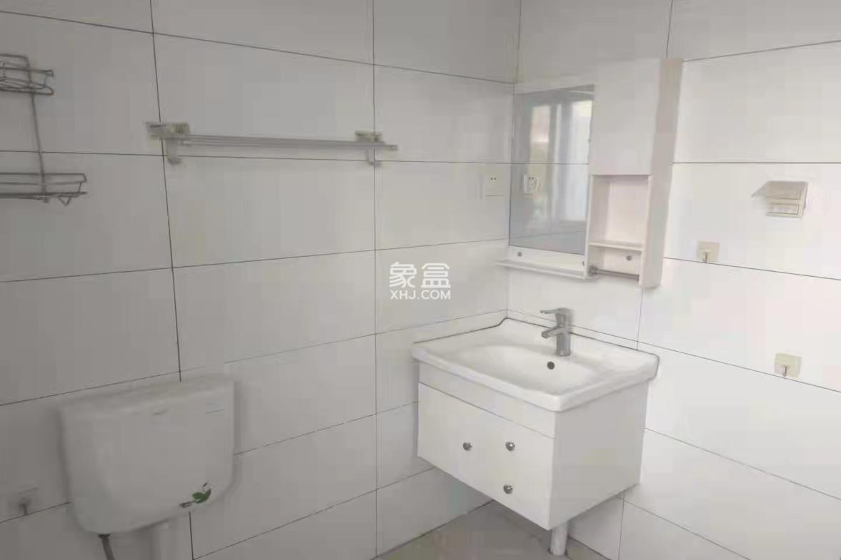 七里桥花苑 2室2厅1卫 1500.0元/月 七里桥花苑 2室2厅1卫 1500.0元/月室内图