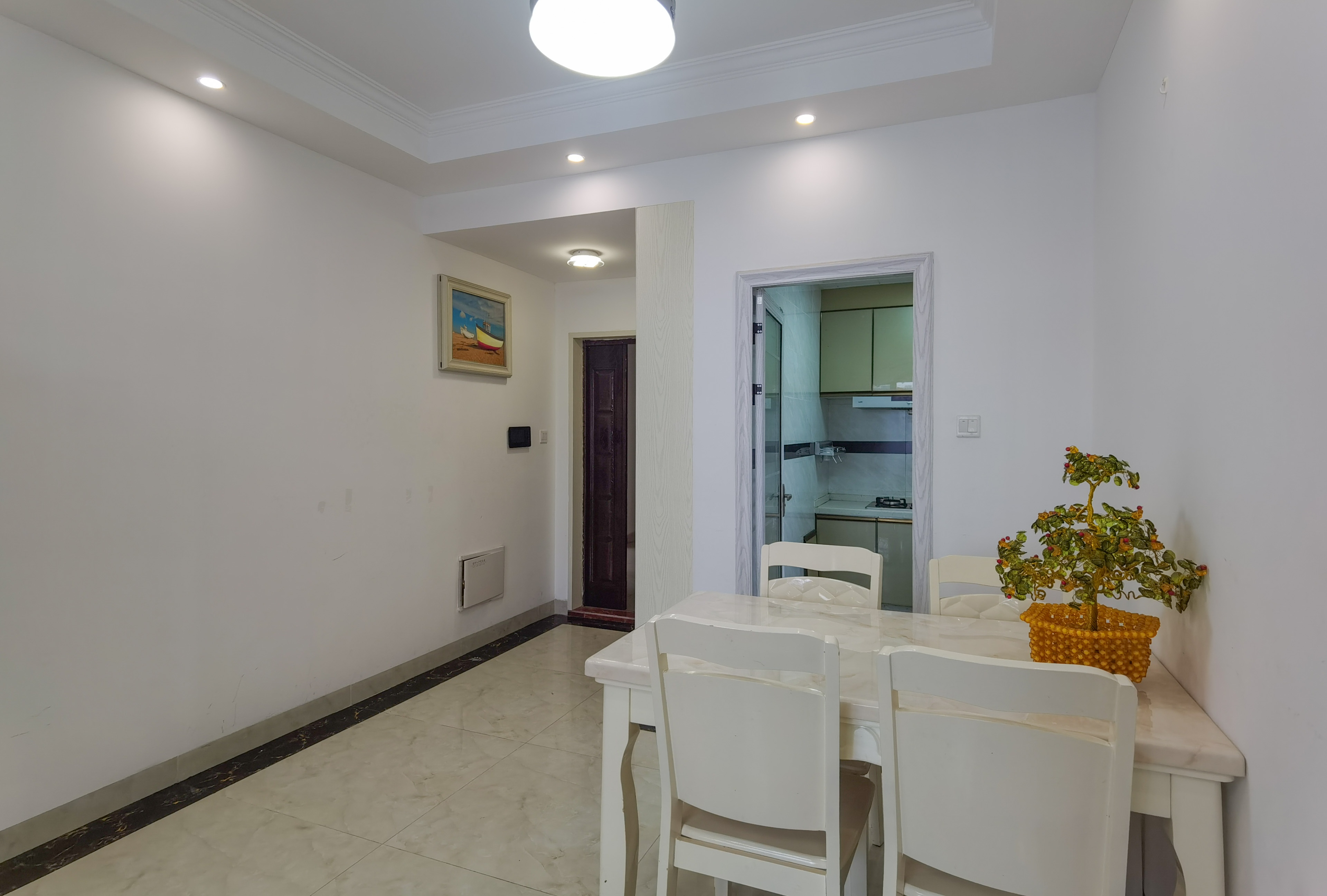 经世龙城 3室2厅2卫 75.0万 经世龙城 3室2厅2卫 75.0万客厅