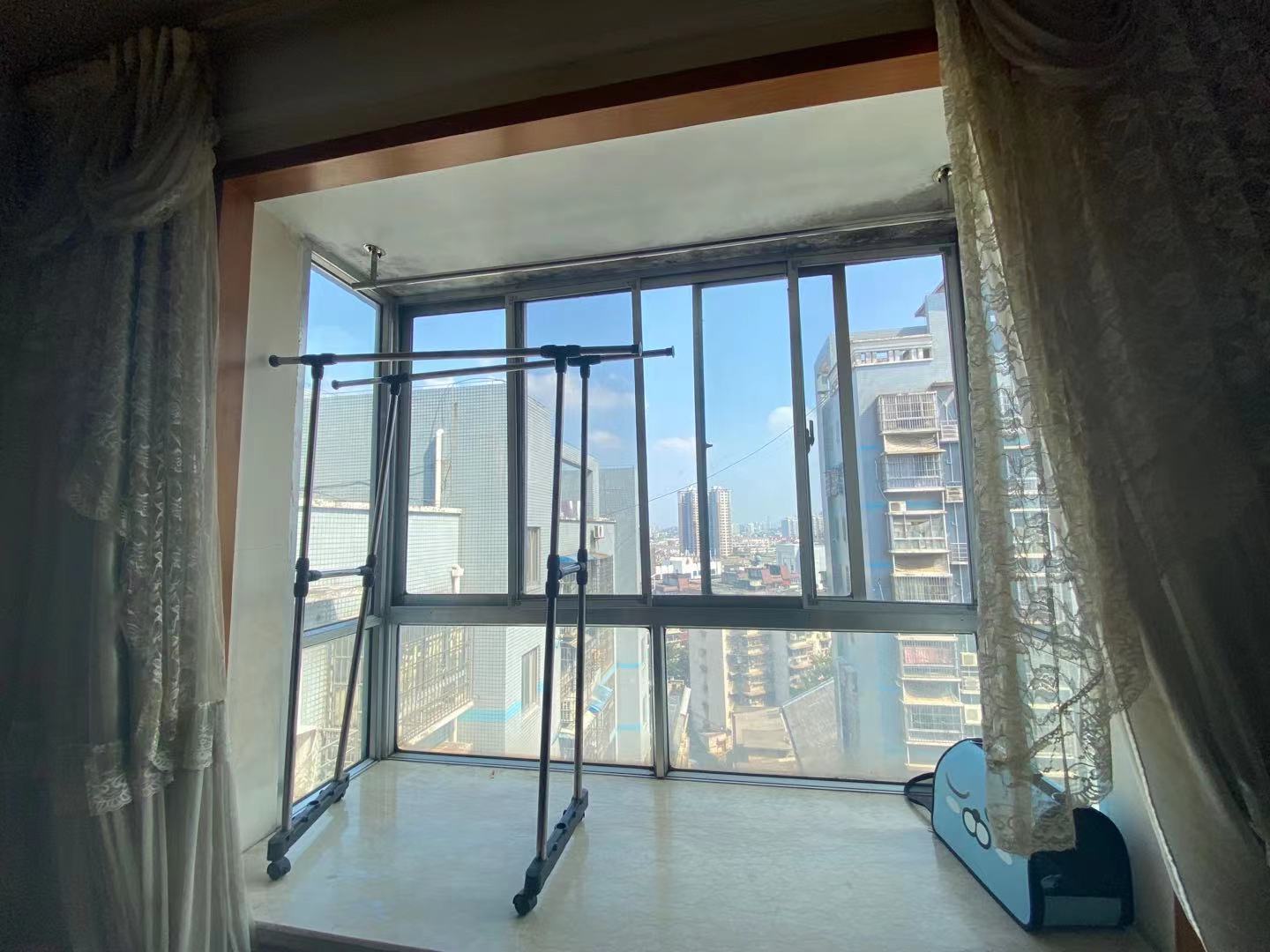 东都大酒店(东都大厦) 1室1厅1卫 1000.00元/月 东都大酒店(东都大厦) 1室1厅1卫 1000.00元/月室内图