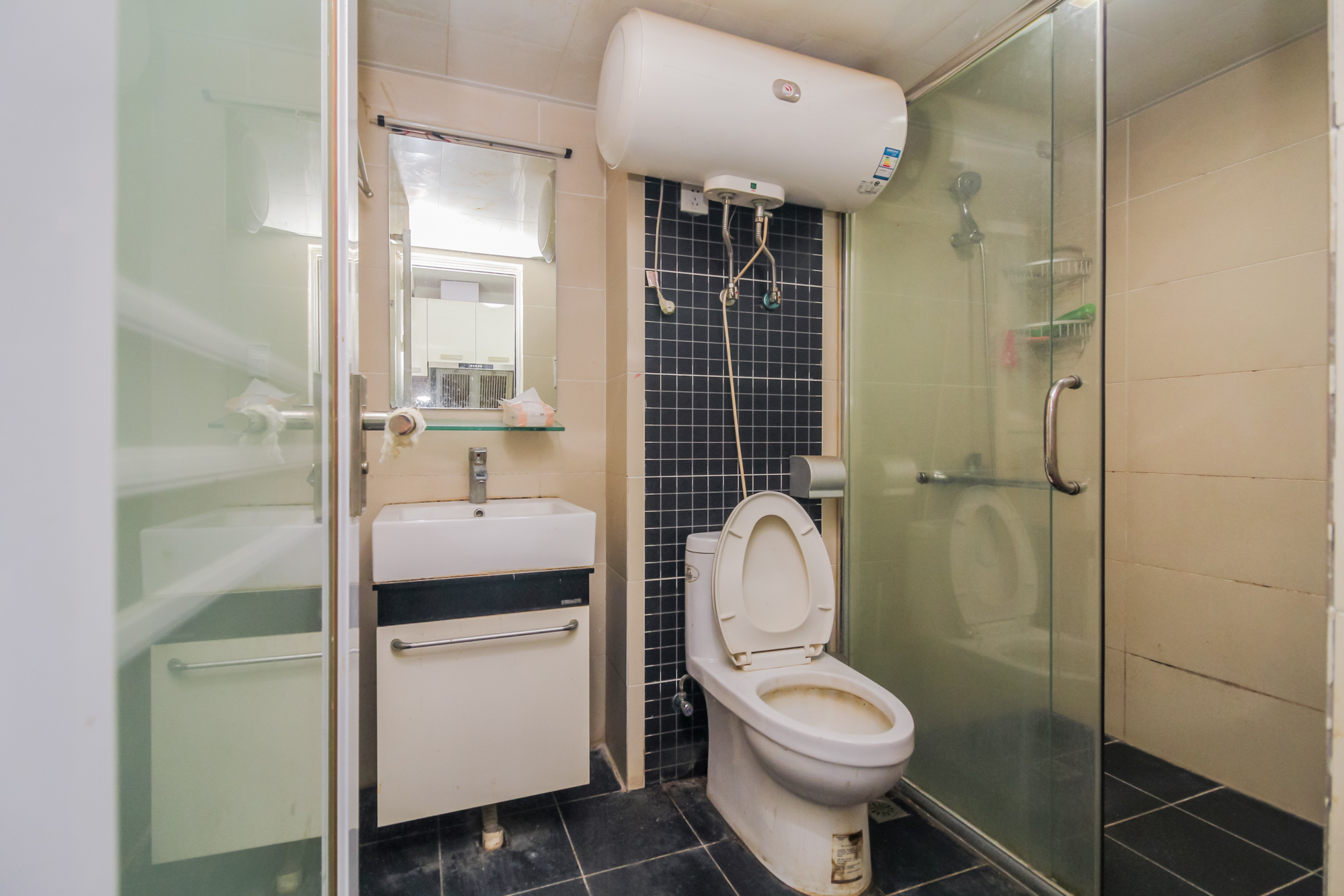 时代星城  1室1厅11卫    16.8万卫生间