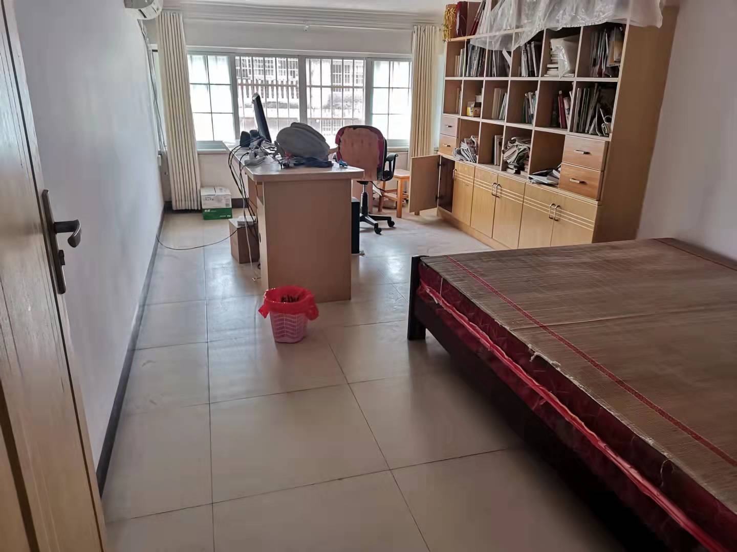 丽景港湾 6室2厅3卫 58.0万 丽景港湾 6室2厅3卫 58.0万卧室