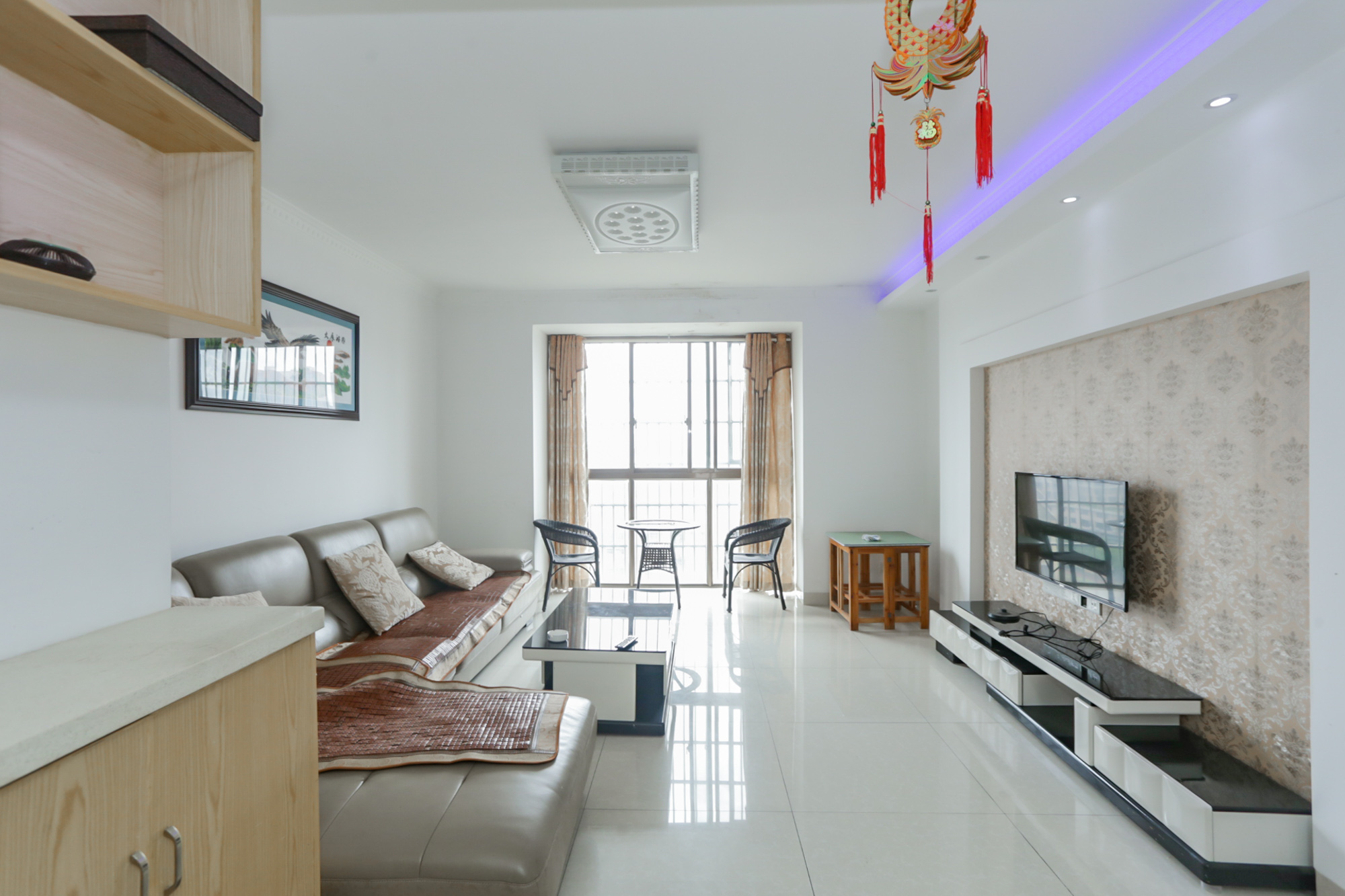 丽都桃源(金峰北院二期) 2室2厅1卫 99.8万 丽都桃源(金峰北院二期) 2室2厅1卫 99.8万客厅