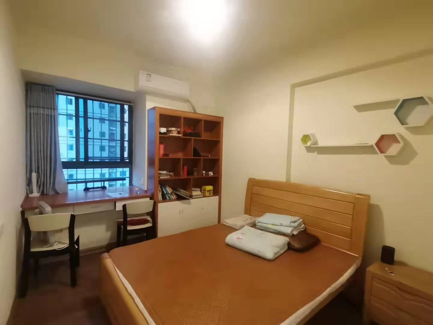 碧桂园 4室2厅2卫 2400.0元/月 碧桂园 4室2厅2卫 2400.0元/月室内图