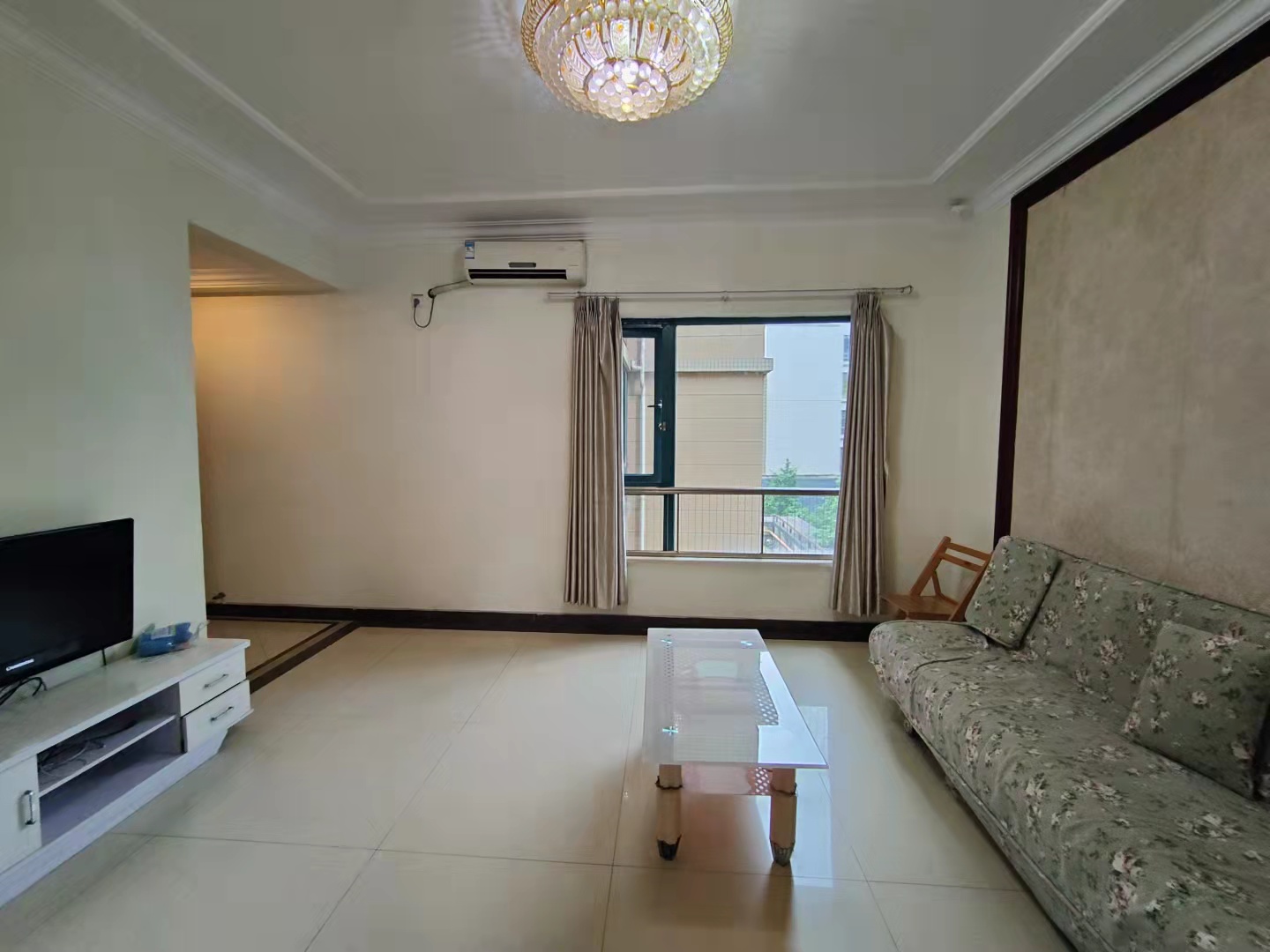 恒大名都  1室1厅1卫    2000.0元/月 恒大名都  1室1厅1卫    2000.0元/月室内图