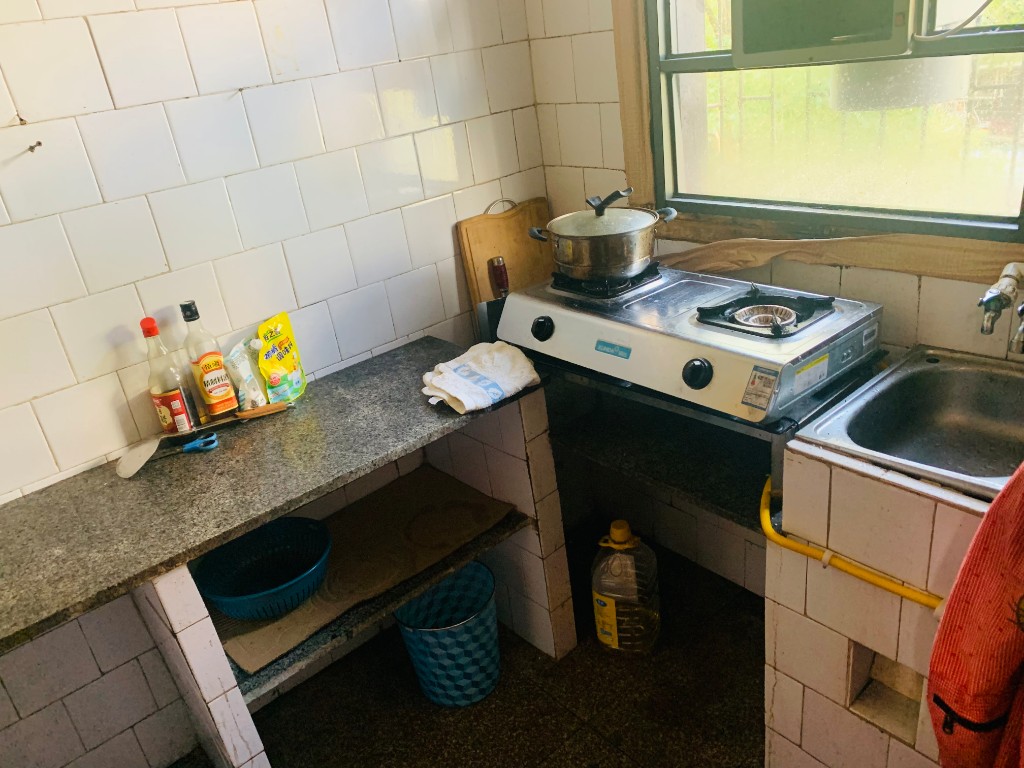 花园一村  2室1厅1卫    1300.0元/月 花园一村  2室1厅1卫    1300.0元/月室内图