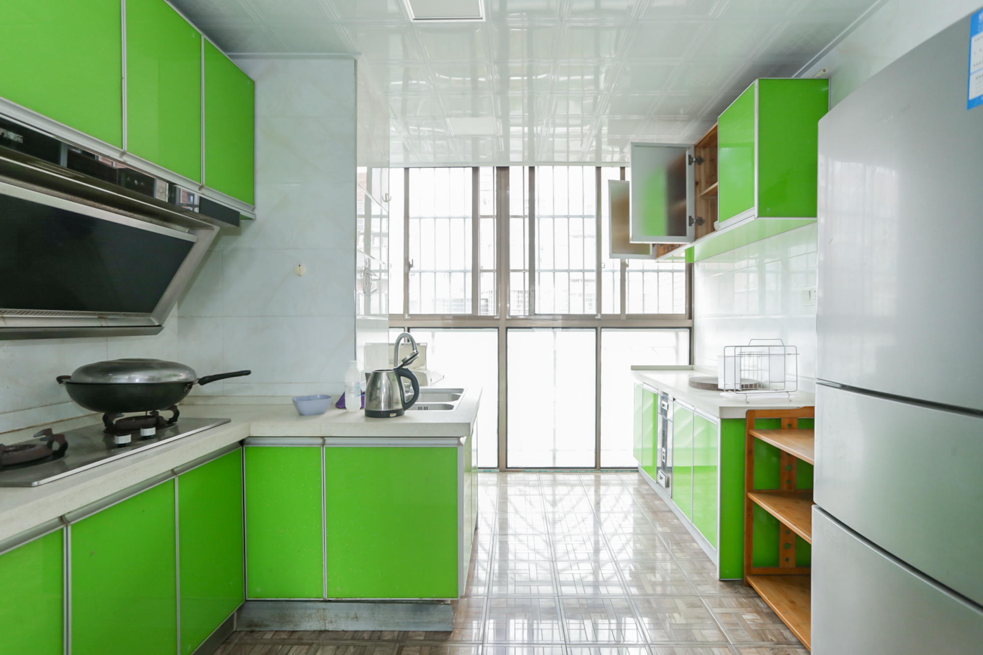 丽都桃源(金峰北院二期) 2室2厅1卫 99.8万 丽都桃源(金峰北院二期) 2室2厅1卫 99.8万厨房