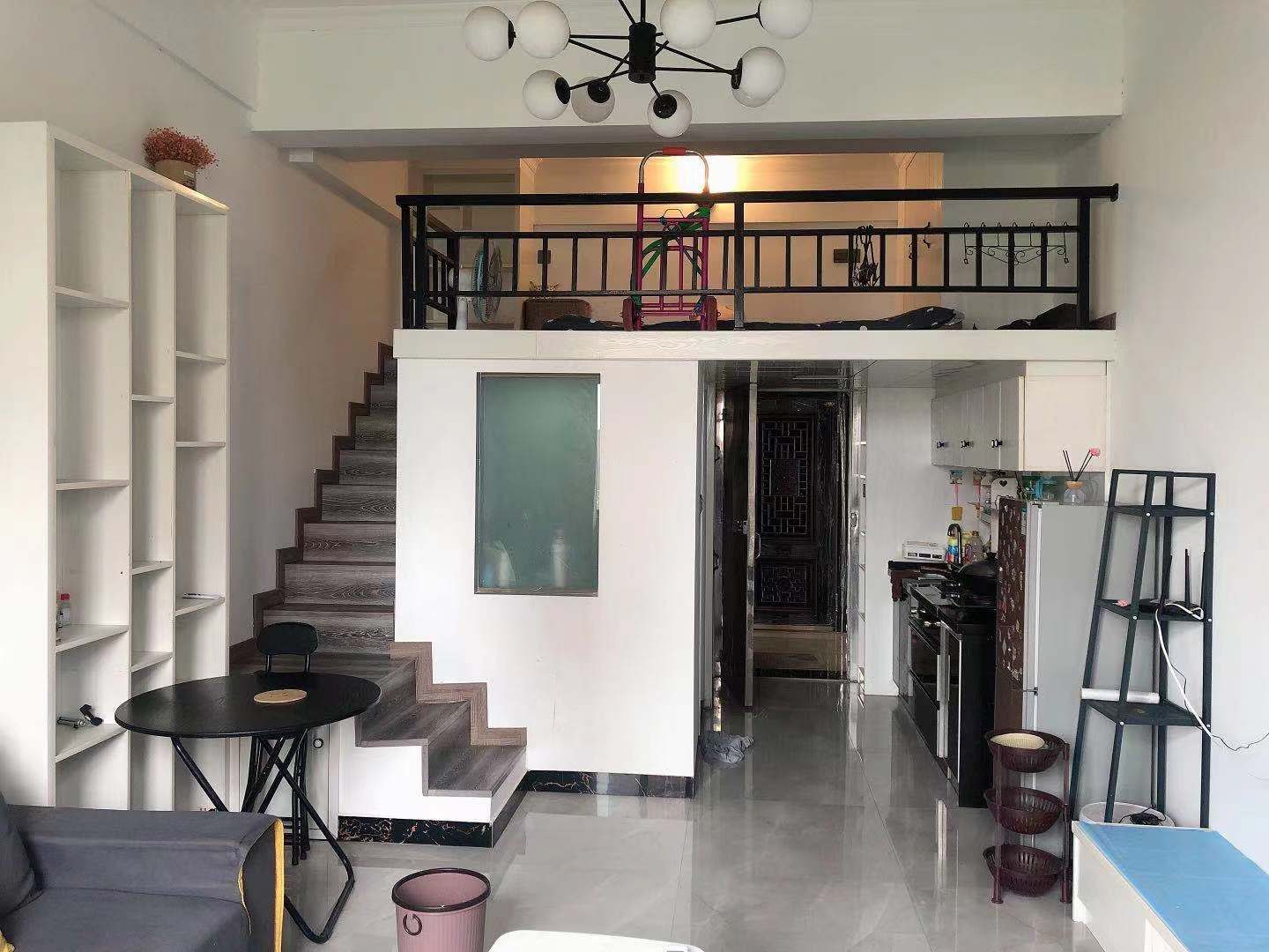 欣天蓝郡  1室1厅1卫    1300.0元/月 欣天蓝郡  1室1厅1卫    1300.0元/月室内图1