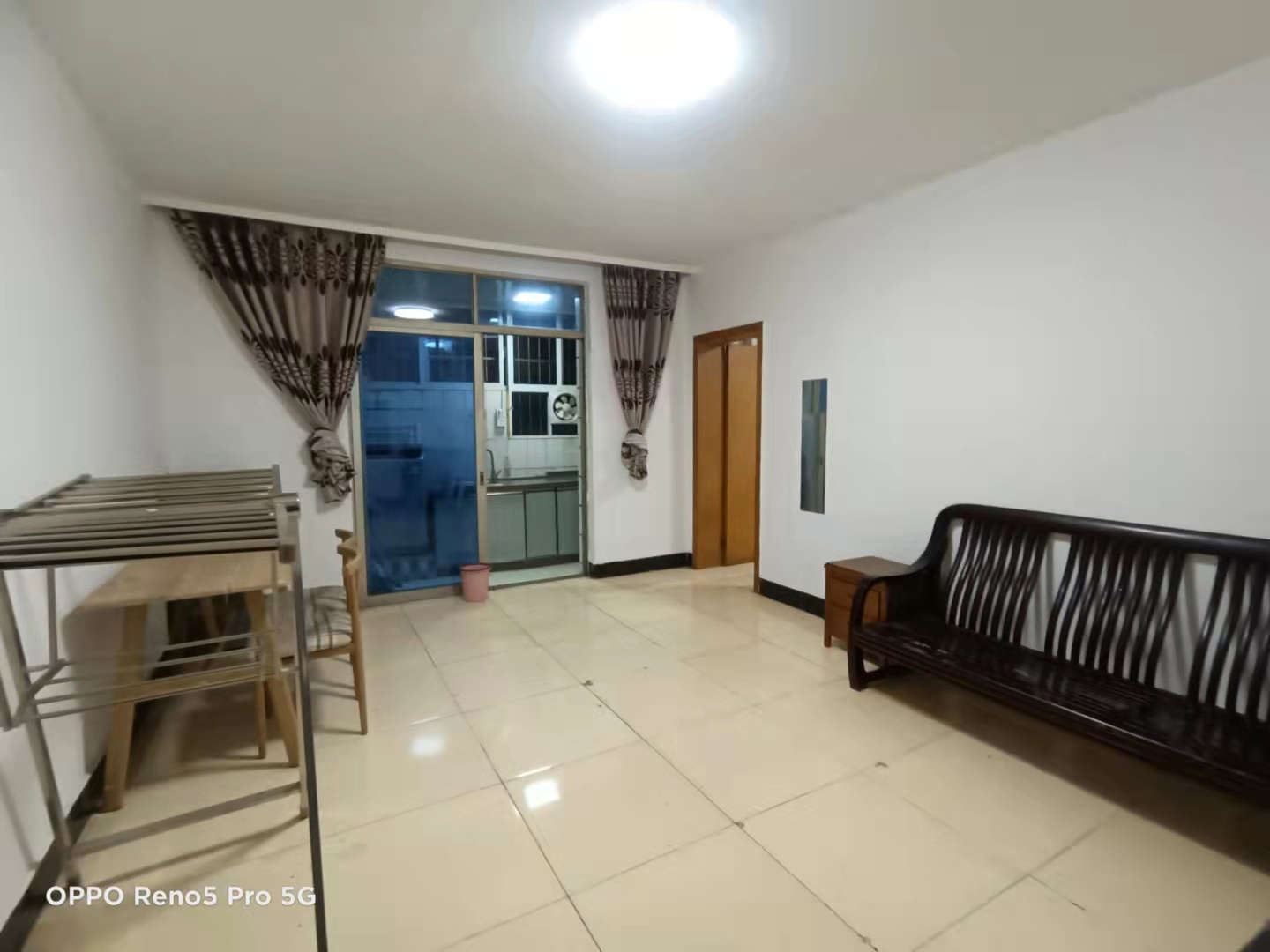 高桥高双湖商贸城 1室1厅1卫 1200.0元/月 高桥高双湖商贸城 1室1厅1卫 1200.0元/月室内图