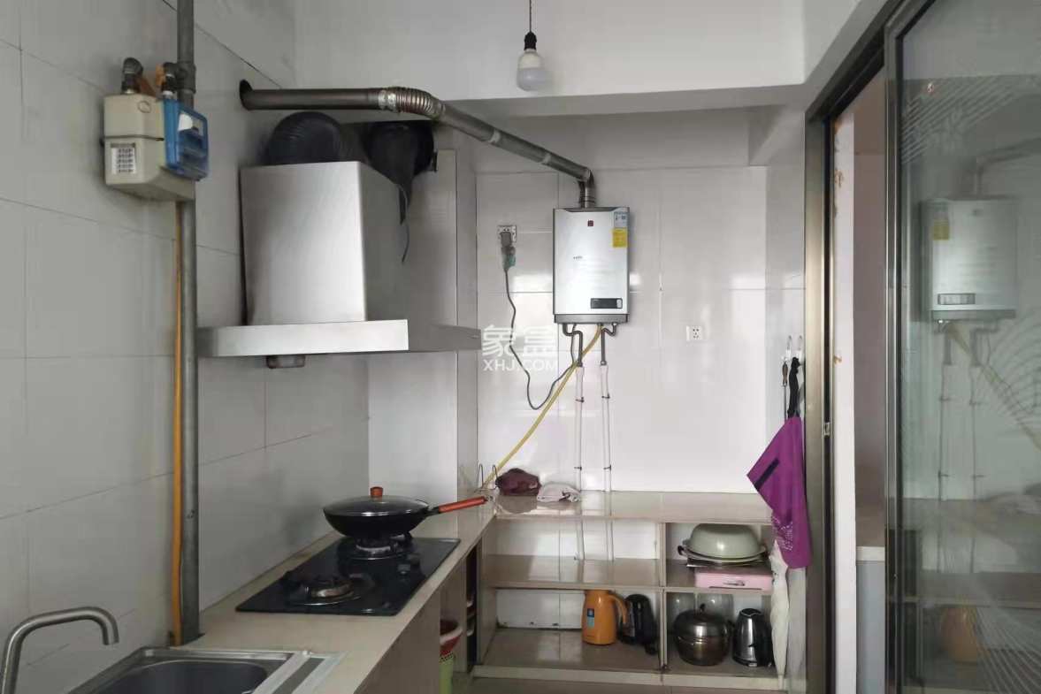 万鸿鑫城 3室2厅1卫 1500.0元/月 万鸿鑫城 3室2厅1卫 1500.0元/月室内图