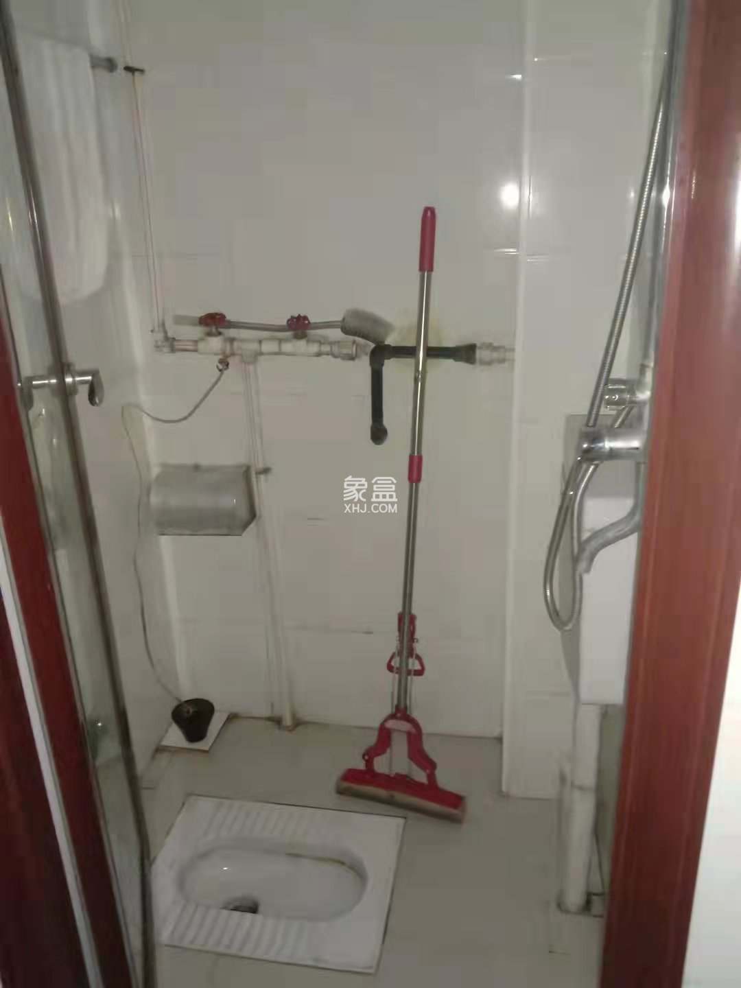 芙蓉冲四村 1室1厅1卫 900.00元/月 芙蓉冲四村 1室1厅1卫 900.00元/月室内图