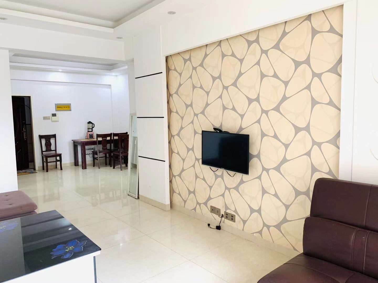 泽云广场 2室2厅1卫 2000.0元/月 泽云广场 2室2厅1卫 2000.0元/月室内图