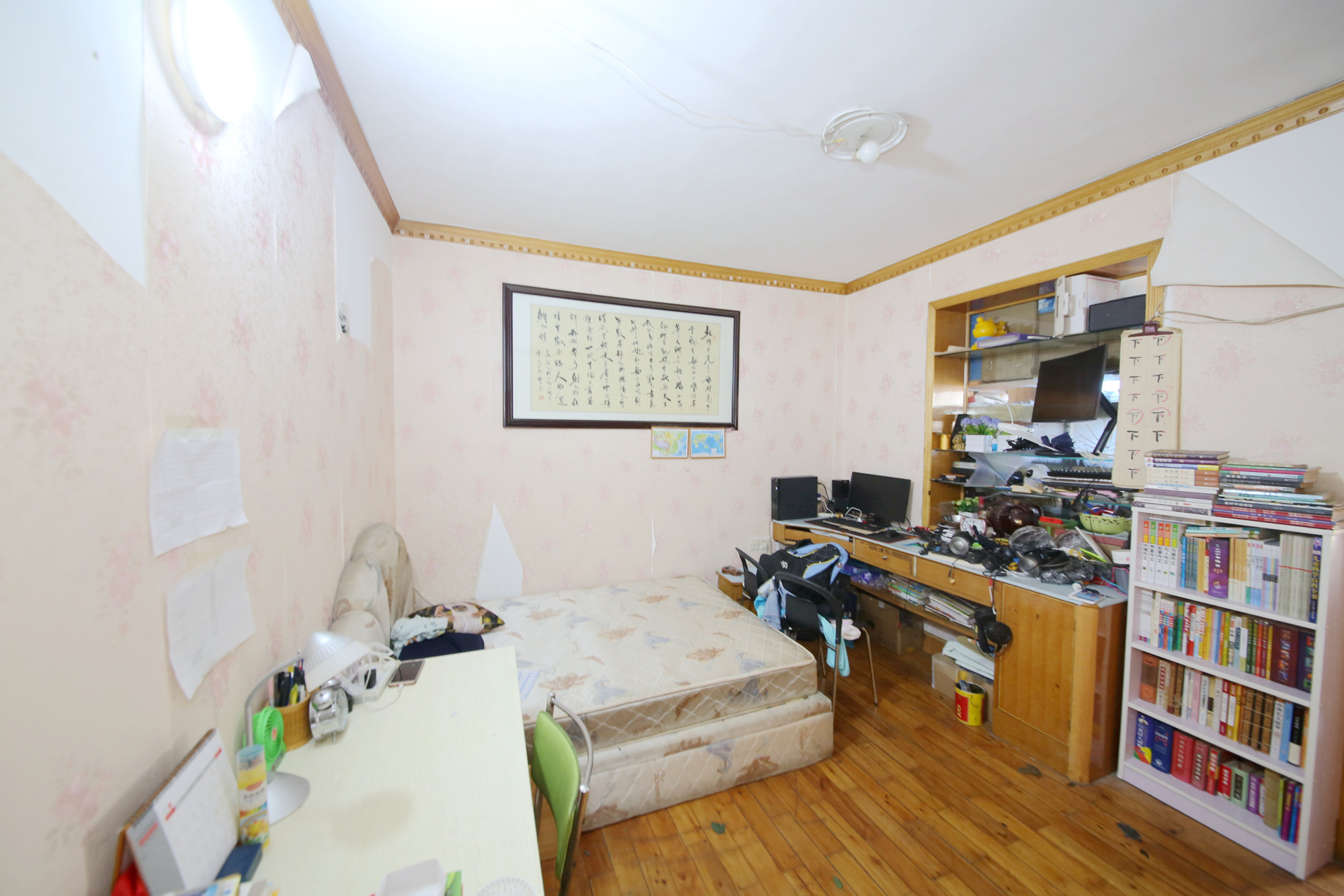 东进小区  2室2厅1卫   36.00万卧室