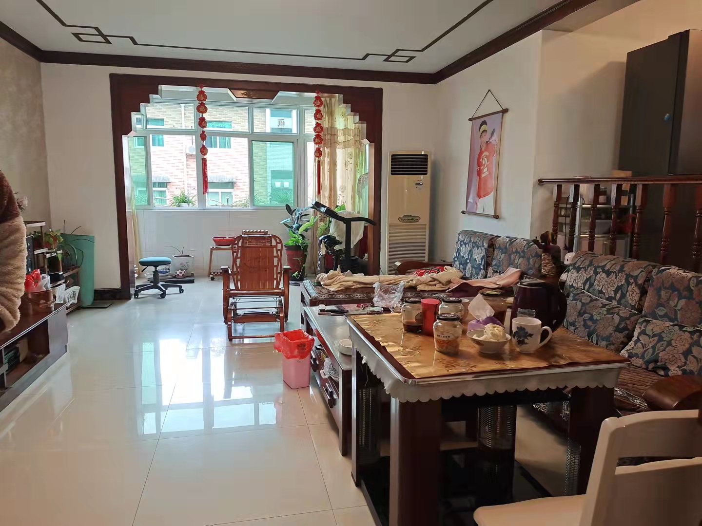 珠江花园 4室2厅1卫 97.0万 珠江花园 4室2厅1卫 97.0万客厅