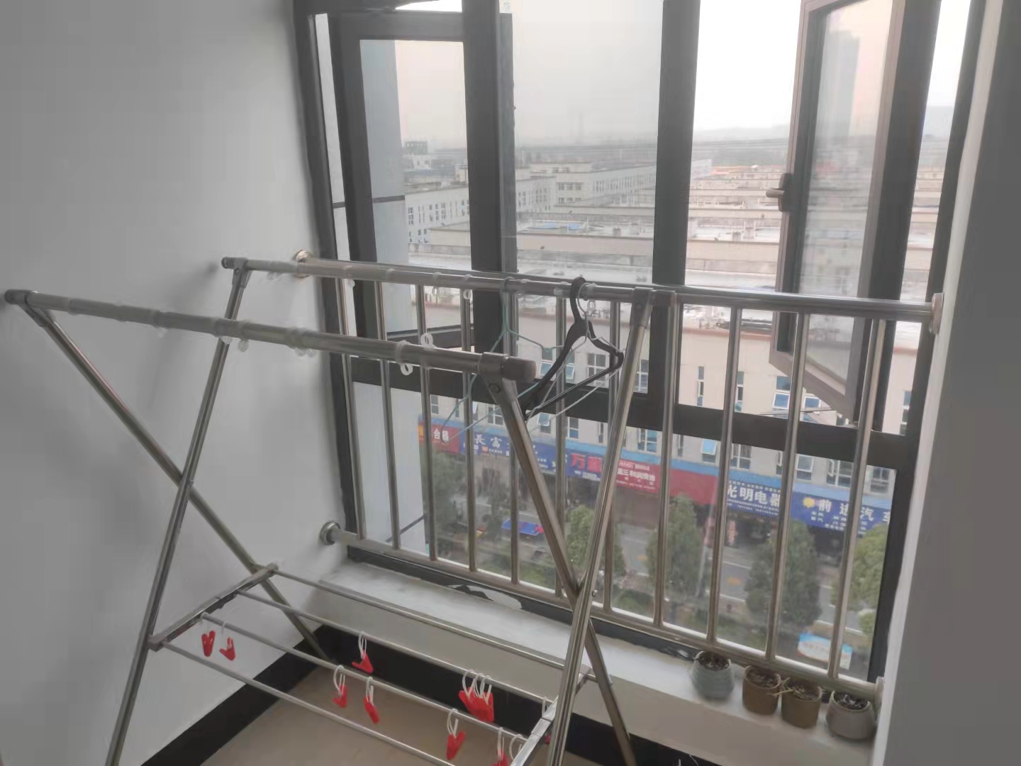 城投F1公寓 2室2厅1卫 1800.0元/月 城投F1公寓 2室2厅1卫 1800.0元/月室内图