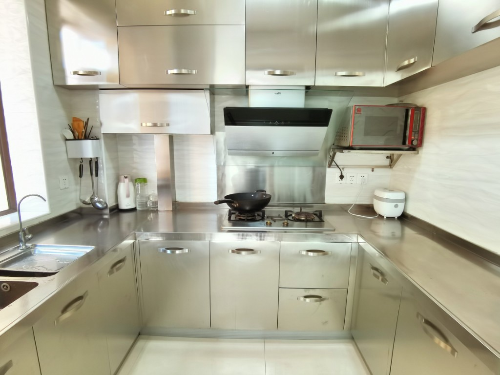 水岸花城(翠堤湾) 3室2厅1卫 69.80万 水岸花城(翠堤湾) 3室2厅1卫 69.80万客厅