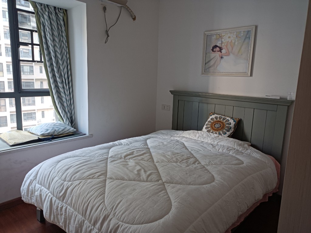 珠江愉景新城  3室2厅1卫    1800.0元/月室内图