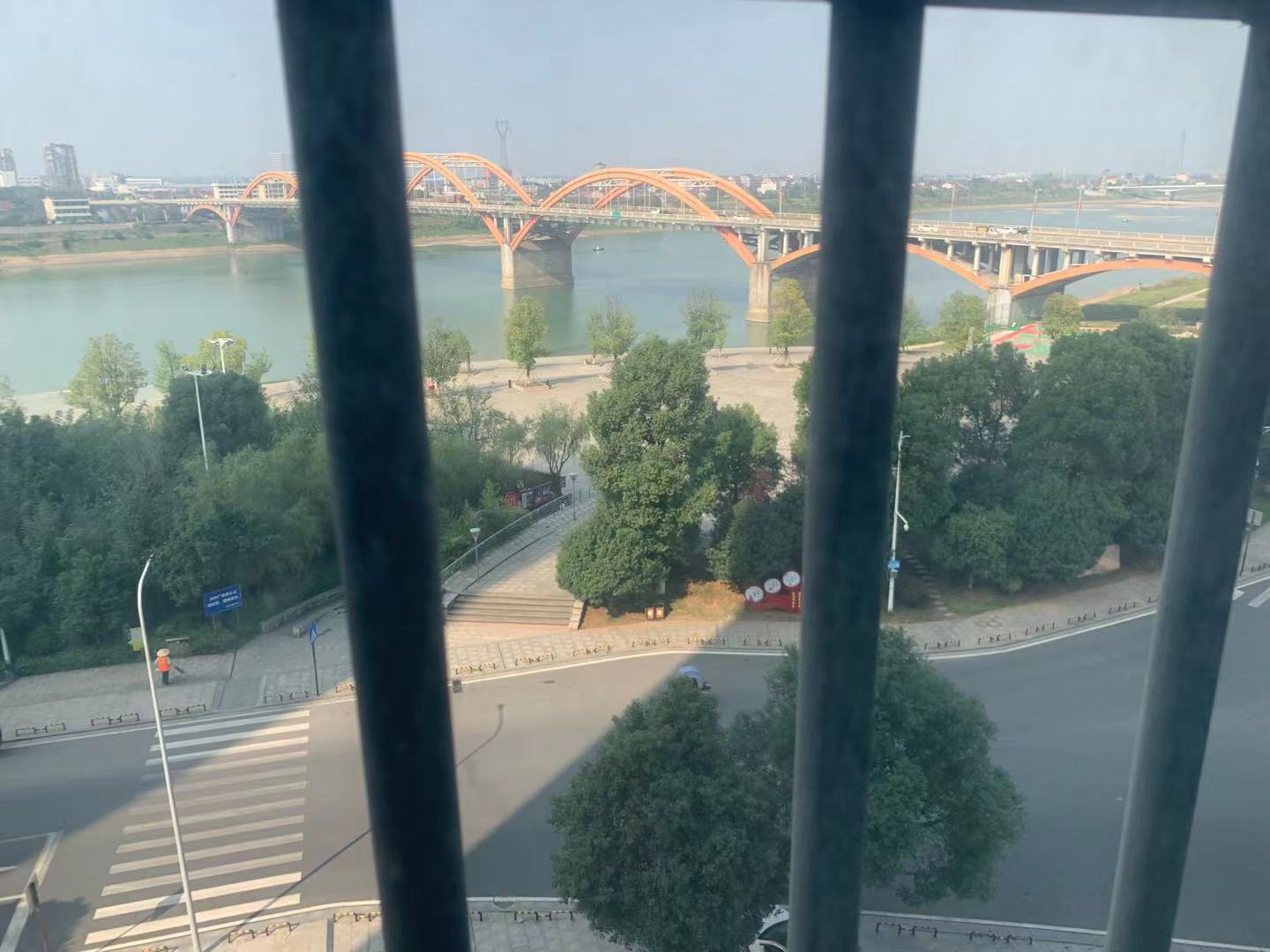 太一御江城 3室2厅2卫 2200.0元/月 太一御江城 3室2厅2卫 2200.0元/月室内图