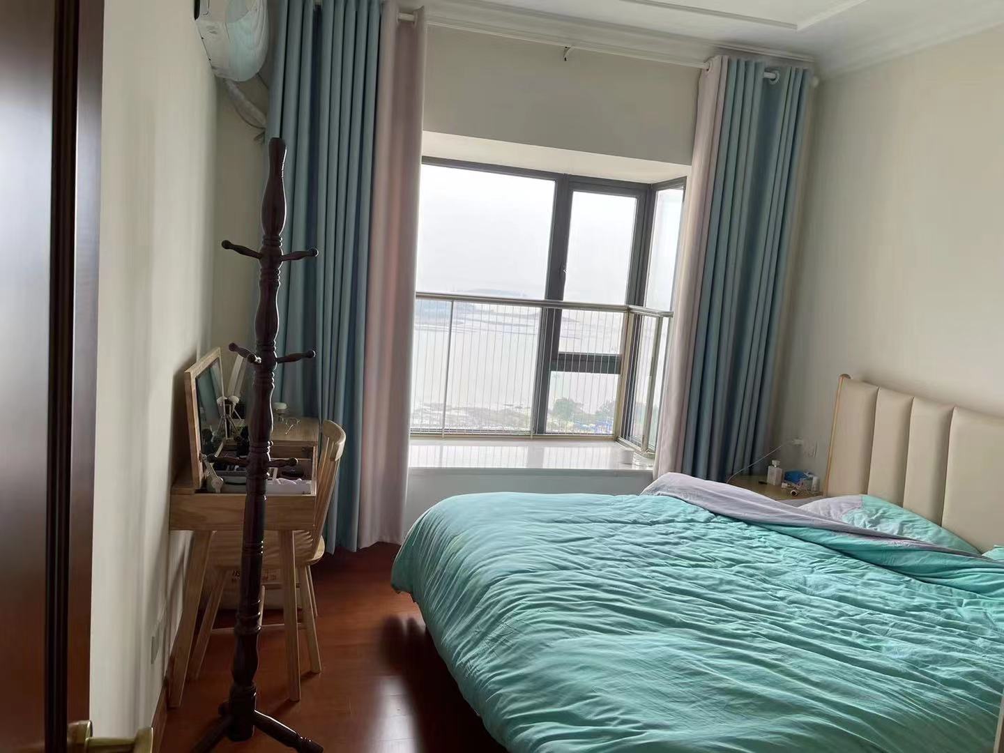 恒大南湖半岛  2室1厅1卫    2100.0元/月 恒大南湖半岛  2室1厅1卫    2100.0元/月室内图