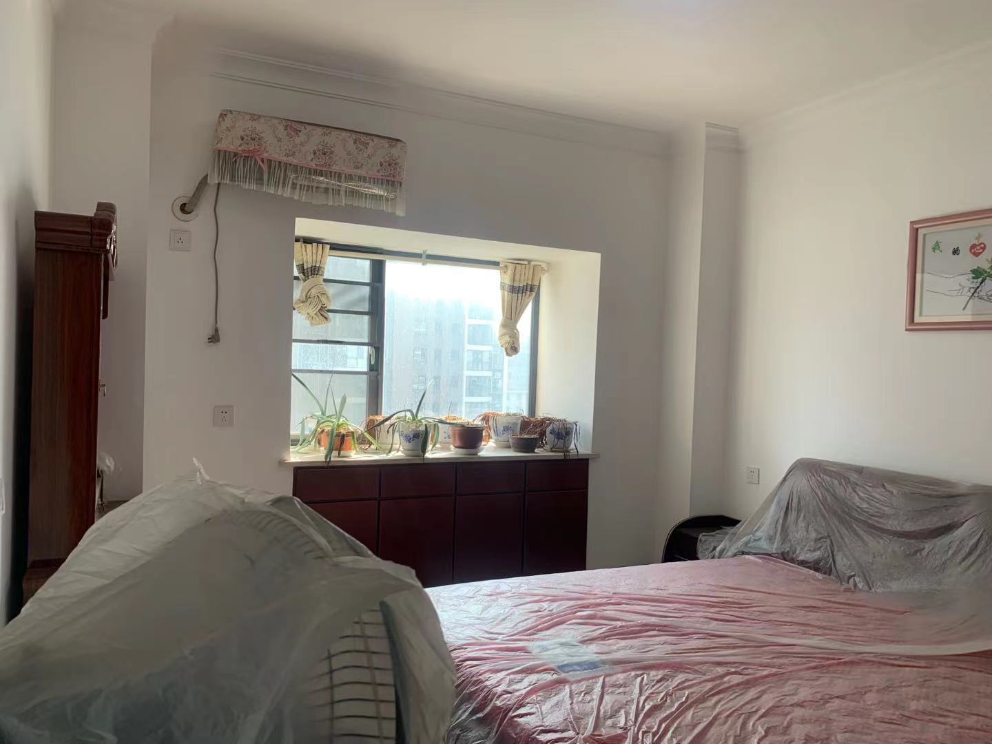 太一御江城 3室2厅2卫 2200.0元/月 太一御江城 3室2厅2卫 2200.0元/月室内图