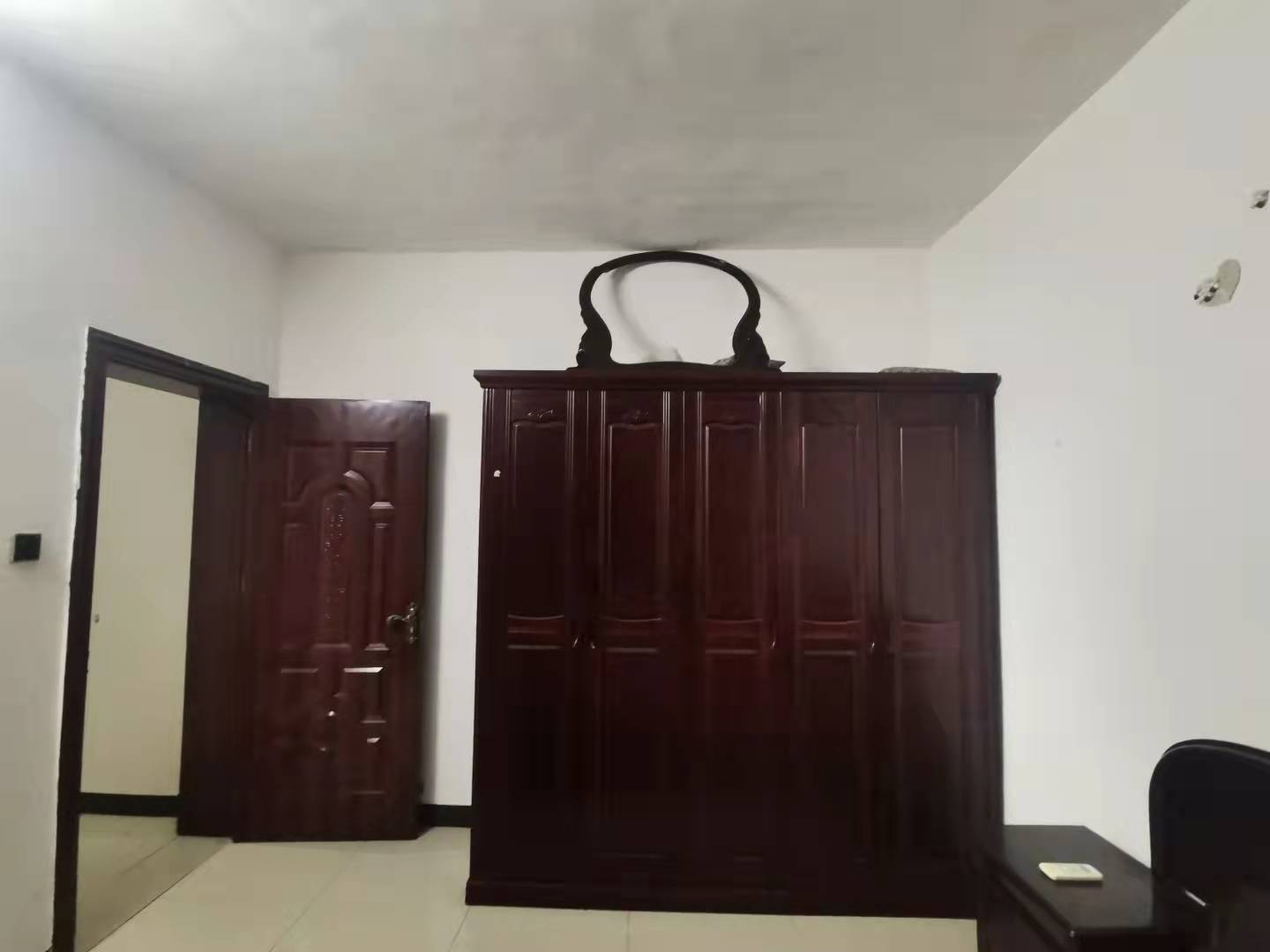 大桃路鑫桃苑安置小区 1室1厅1卫 1000.0元/月 大桃路鑫桃苑安置小区 1室1厅1卫 1000.0元/月室内图