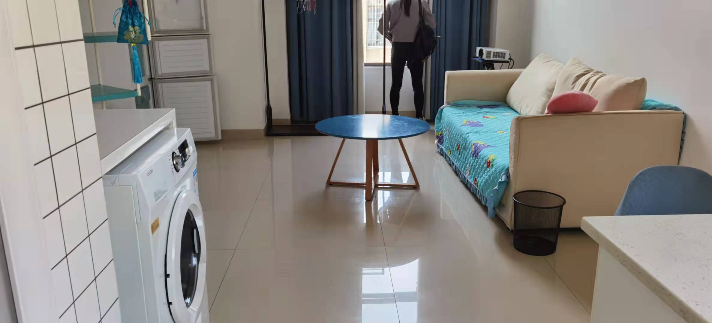 桃花缘  1室1厅1卫    1700.0元/月 桃花缘  1室1厅1卫    1700.0元/月室内图