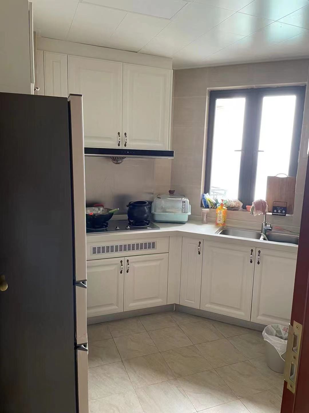 恒大南湖半岛  2室1厅1卫    2100.0元/月 恒大南湖半岛  2室1厅1卫    2100.0元/月户型图