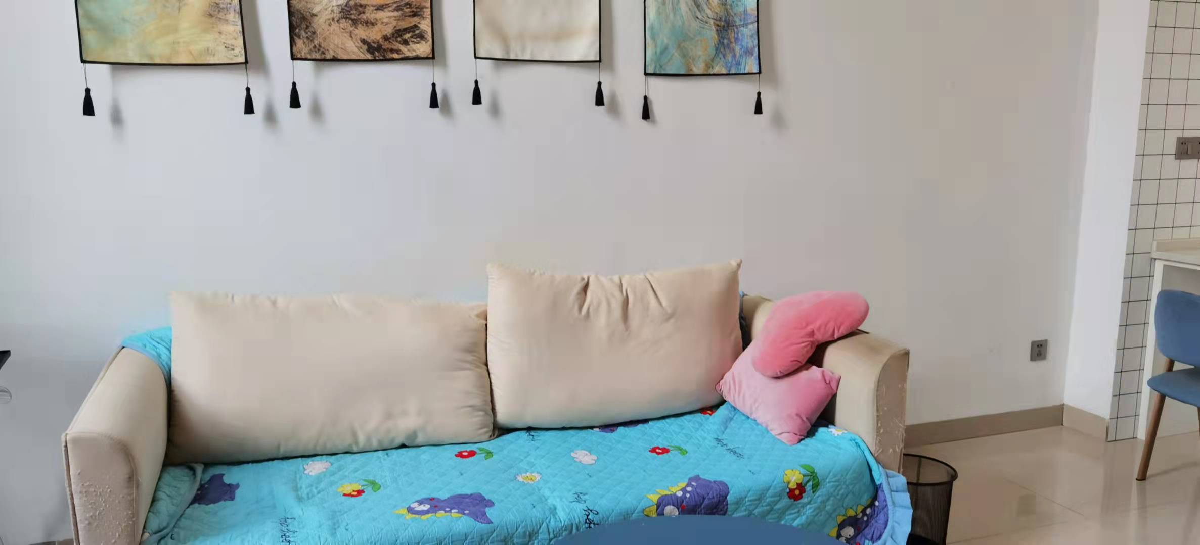 桃花缘  1室1厅1卫    1700.0元/月 桃花缘  1室1厅1卫    1700.0元/月小区图