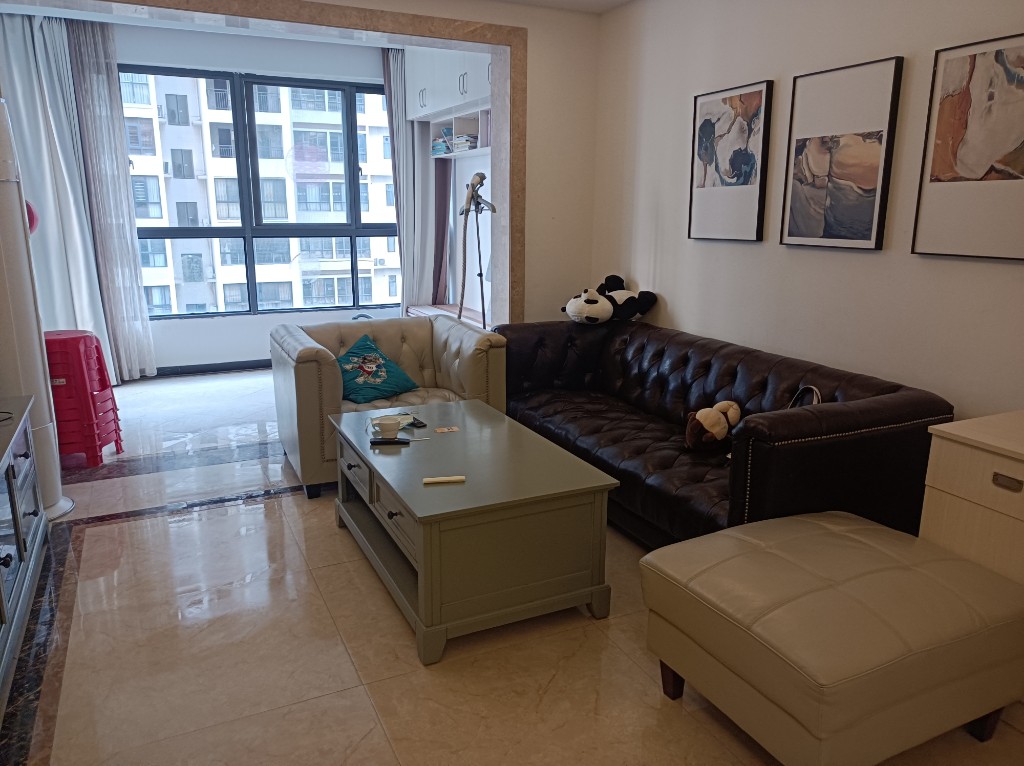 珠江愉景新城  3室2厅1卫    1800.0元/月室内图