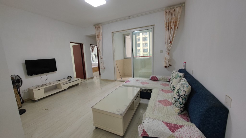 南湖锦苑 2室2厅1卫 1900.0元/月 南湖锦苑 2室2厅1卫 1900.0元/月室内图