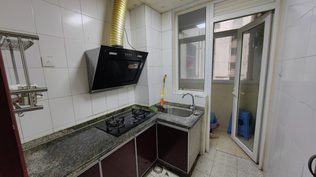 南湖锦苑 2室2厅1卫 1900.0元/月 南湖锦苑 2室2厅1卫 1900.0元/月室内图