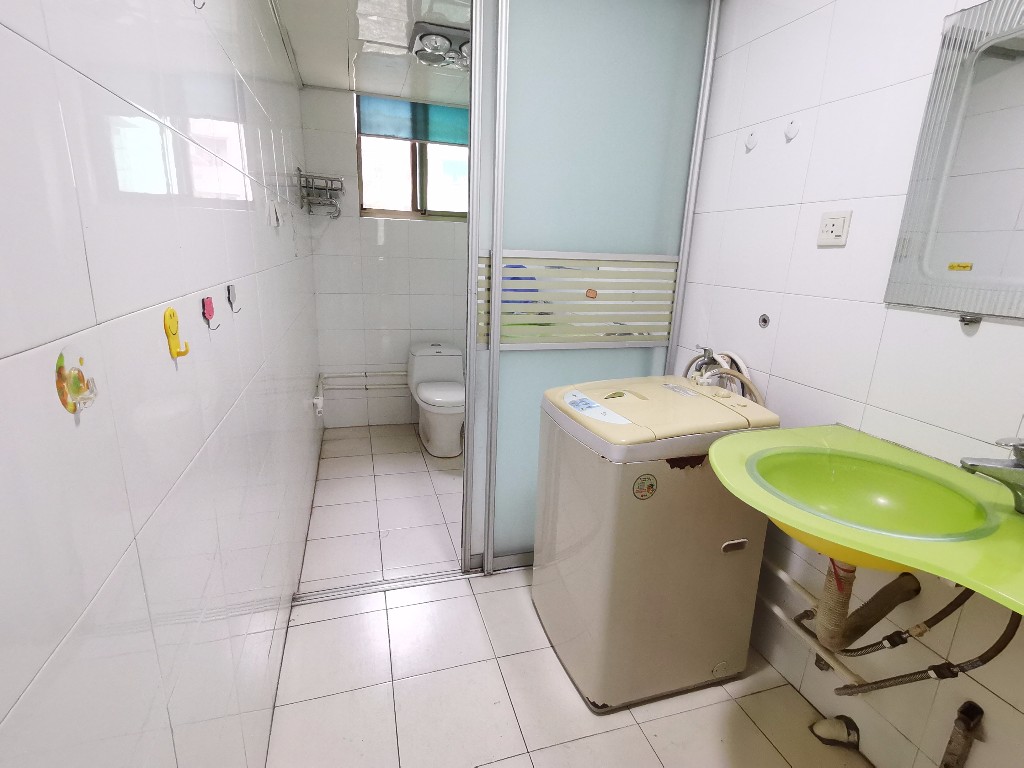 曹四村  3室2厅2卫    1300.0元/月 曹四村  3室2厅2卫    1300.0元/月室内图