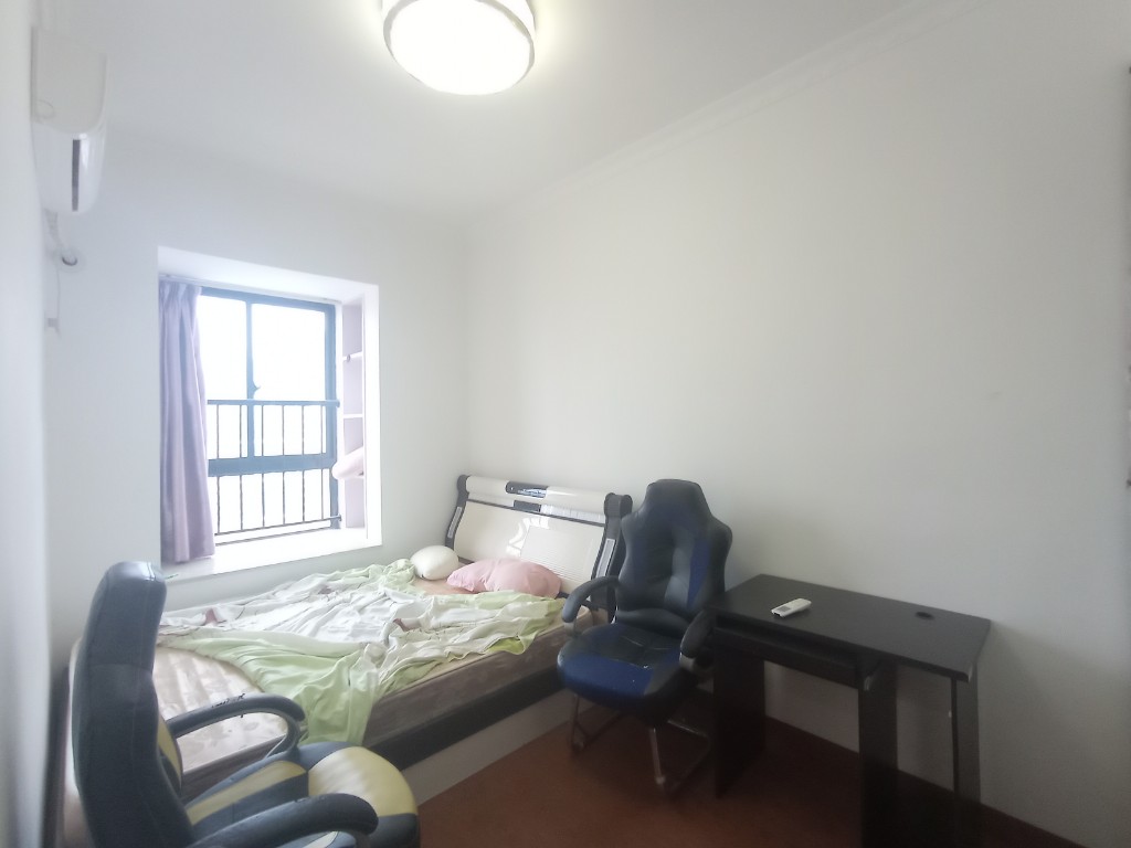 棕榈园 3室2厅1卫 1800.0元/月 棕榈园 3室2厅1卫 1800.0元/月室内图