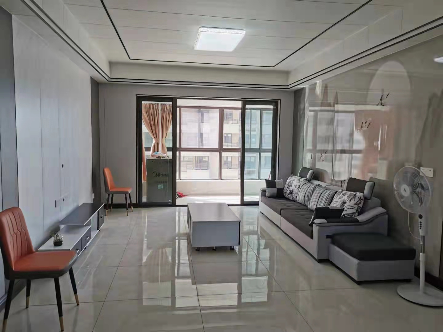 航空未名小区(北大资源) 4室2厅2卫 3500.0元/月 航空未名小区(北大资源) 4室2厅2卫 3500.0元/月户型图