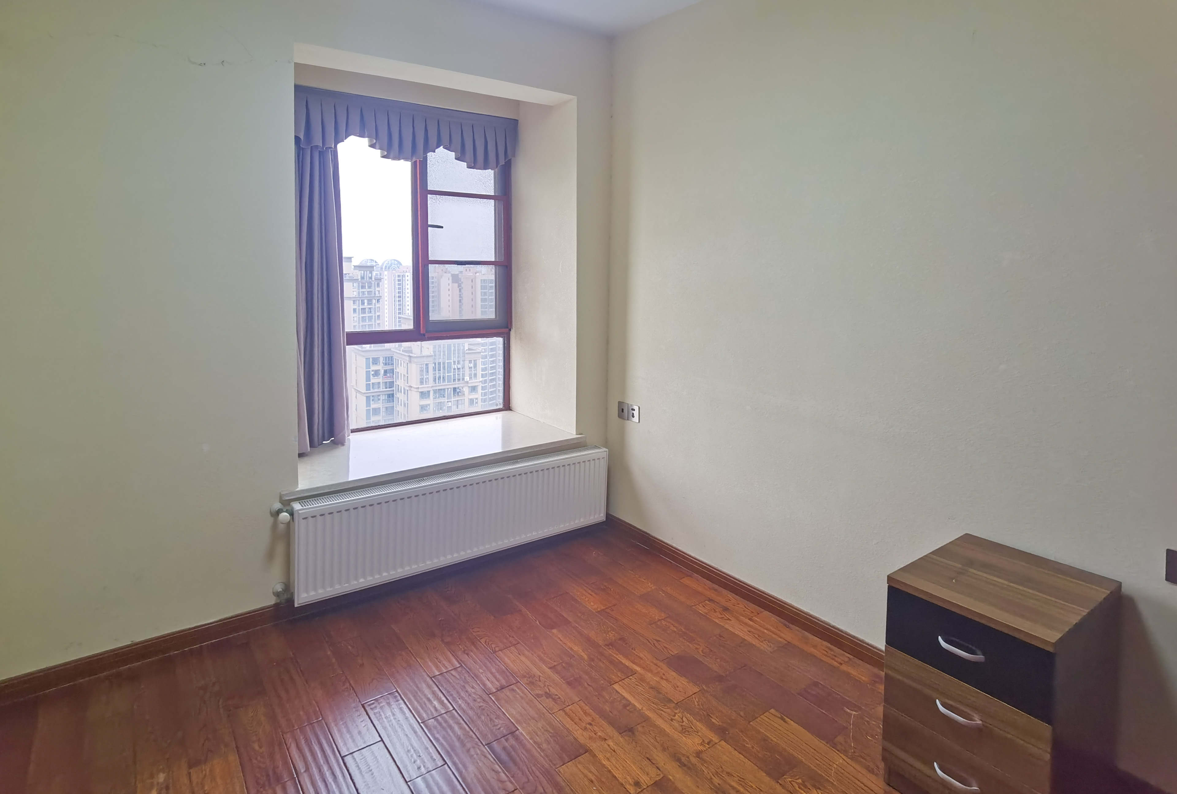 中建御山和苑 3室2厅2卫 79.8万 中建御山和苑 3室2厅2卫 79.8万客厅