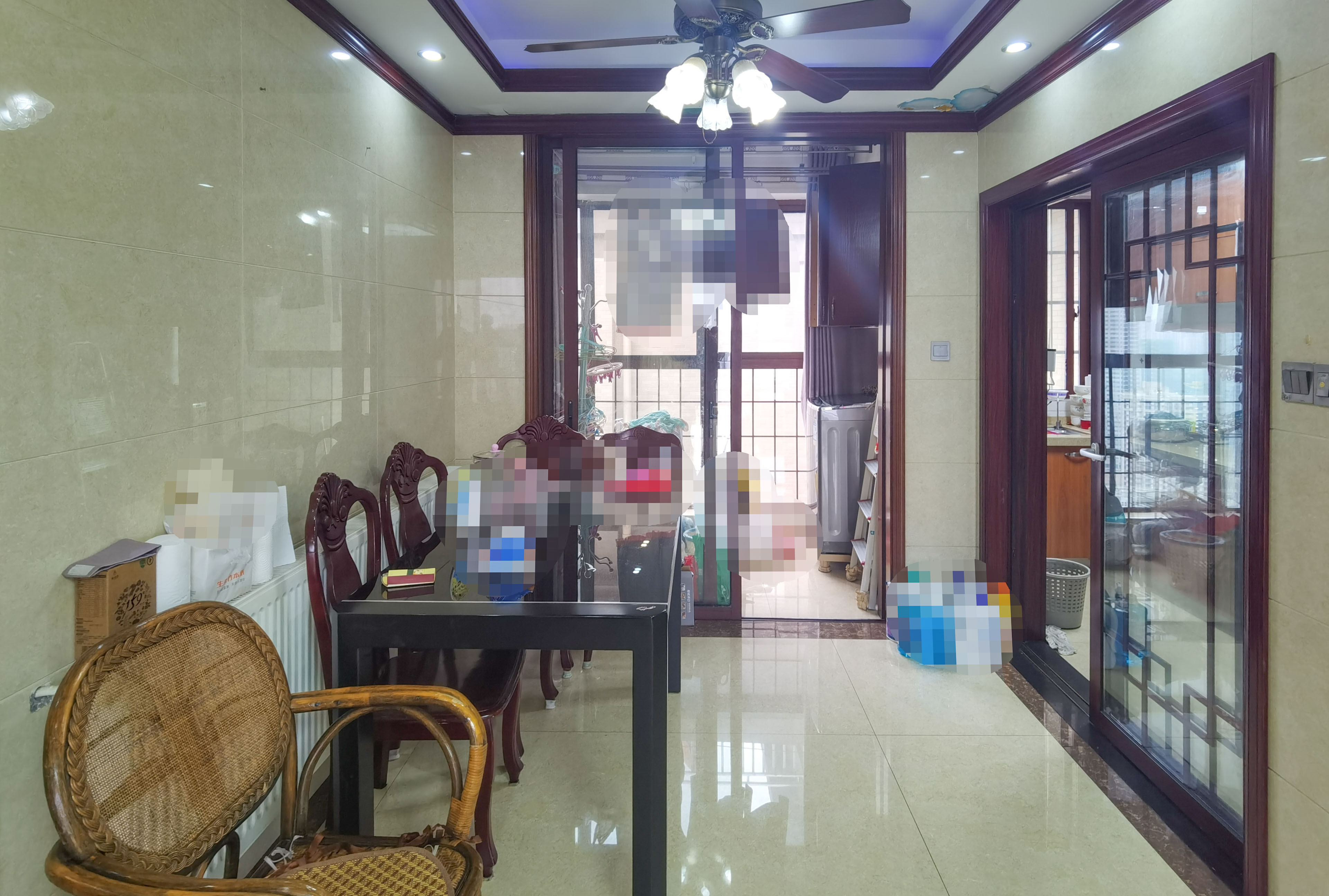 中建御山和苑 3室2厅2卫 79.8万 中建御山和苑 3室2厅2卫 79.8万客厅