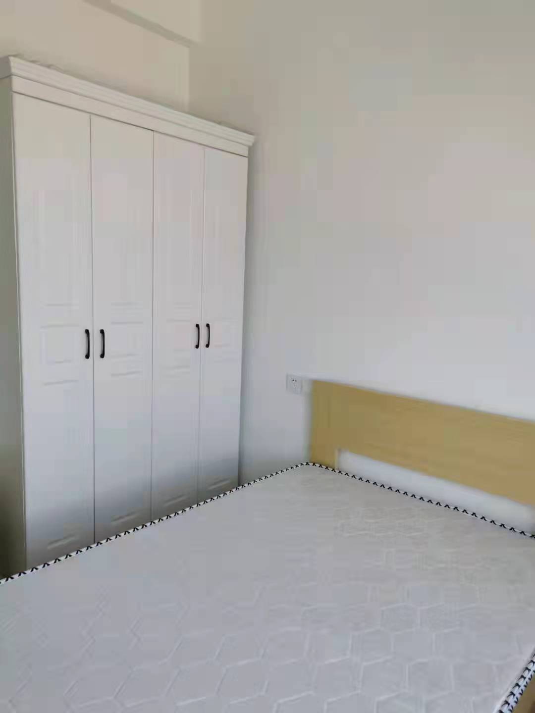 航空未名小区(北大资源) 4室2厅2卫 3500.0元/月 航空未名小区(北大资源) 4室2厅2卫 3500.0元/月室内图