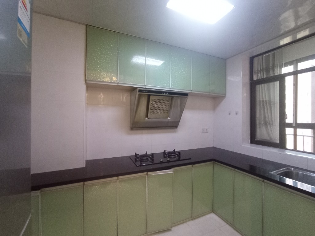 棕榈园 3室2厅1卫 1800.0元/月 棕榈园 3室2厅1卫 1800.0元/月室内图