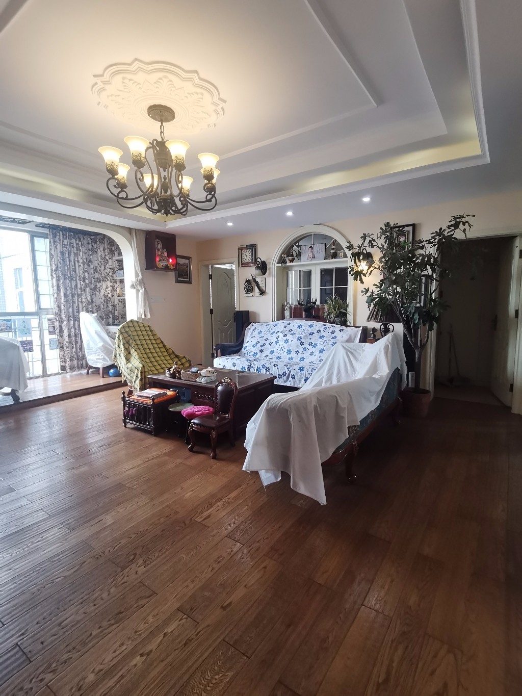 城市风景  4室3厅2卫    88.8万 城市风景  4室3厅2卫    88.8万客厅