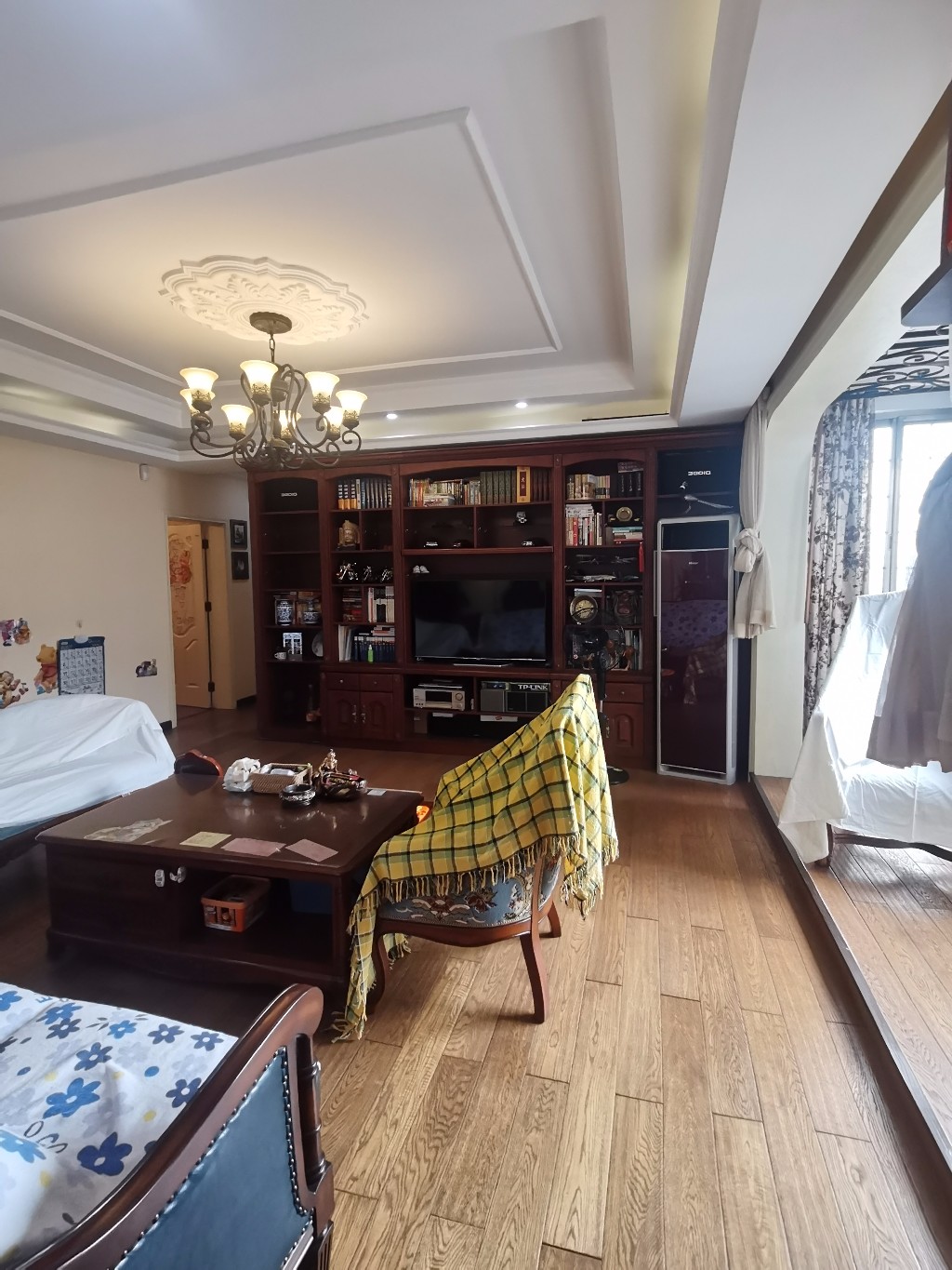 城市风景  4室3厅2卫    88.8万 城市风景  4室3厅2卫    88.8万客厅