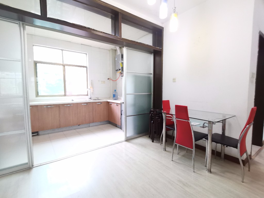 曹四村  3室2厅2卫    1300.0元/月 曹四村  3室2厅2卫    1300.0元/月室内图