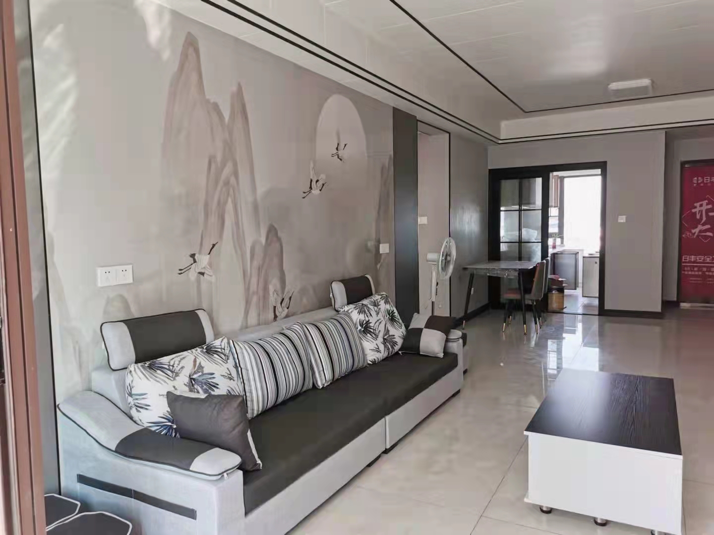 航空未名小区(北大资源) 4室2厅2卫 3500.0元/月 航空未名小区(北大资源) 4室2厅2卫 3500.0元/月室内图