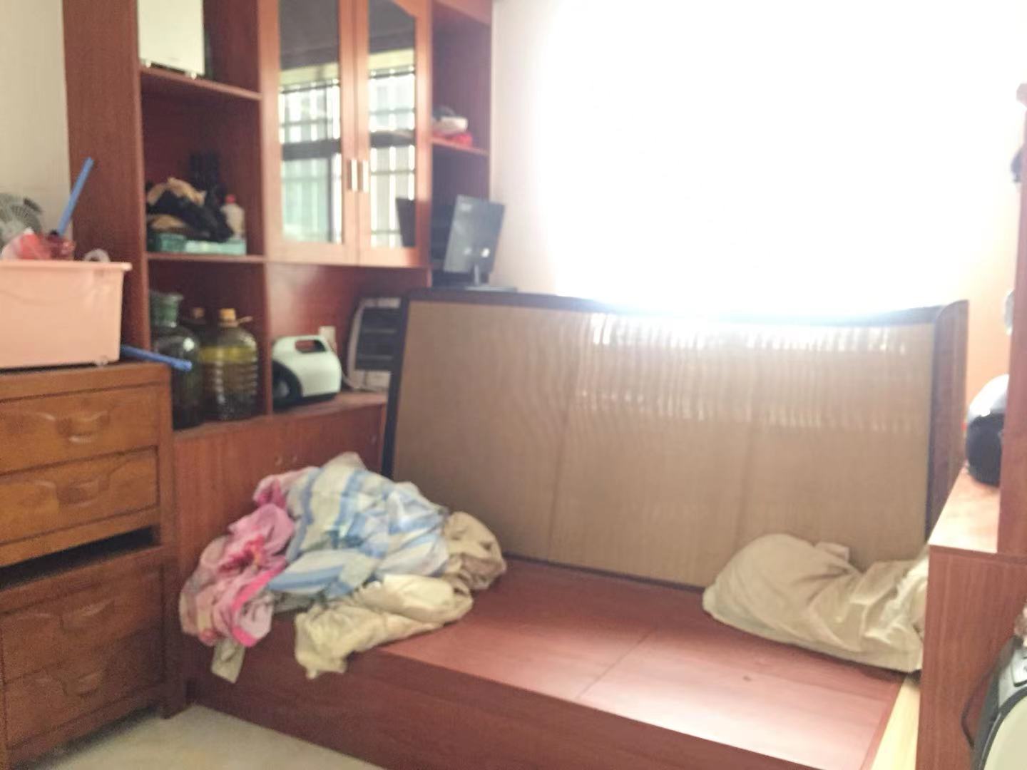 财富家园  4室2厅2卫    89.8万 财富家园  4室2厅2卫    89.8万卧室