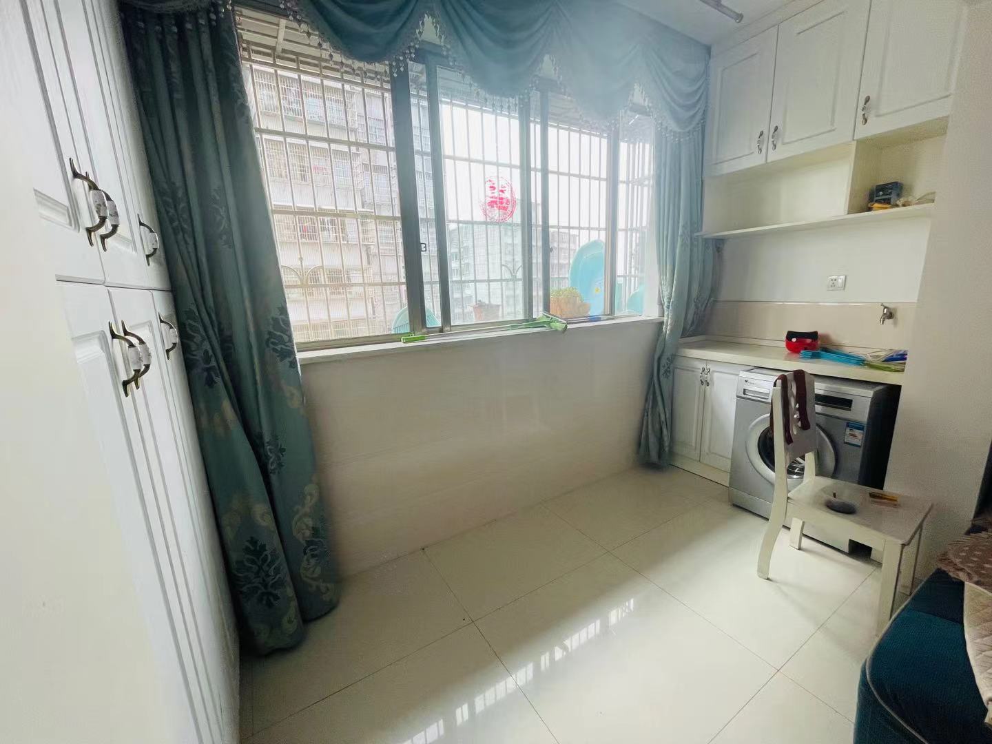 瑞丽江南(江南世家三期) 2室1厅1卫 1600.0元/月 瑞丽江南(江南世家三期) 2室1厅1卫 1600.0元/月室内图