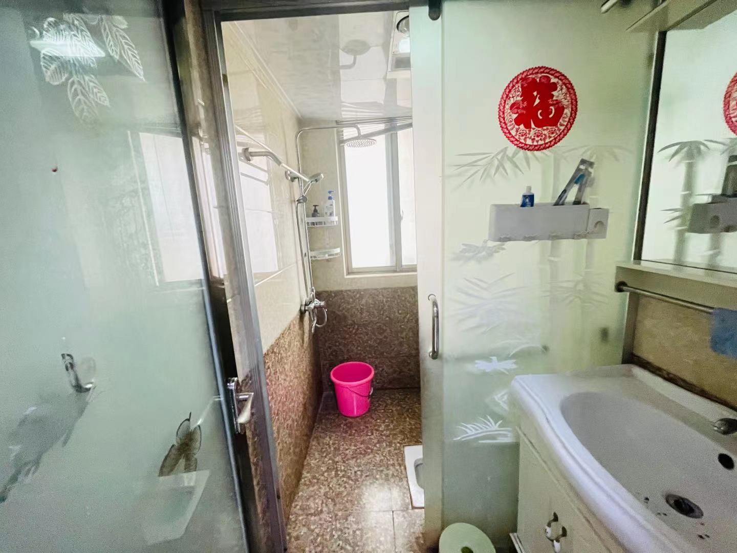 瑞丽江南(江南世家三期) 2室1厅1卫 1600.0元/月 瑞丽江南(江南世家三期) 2室1厅1卫 1600.0元/月室内图